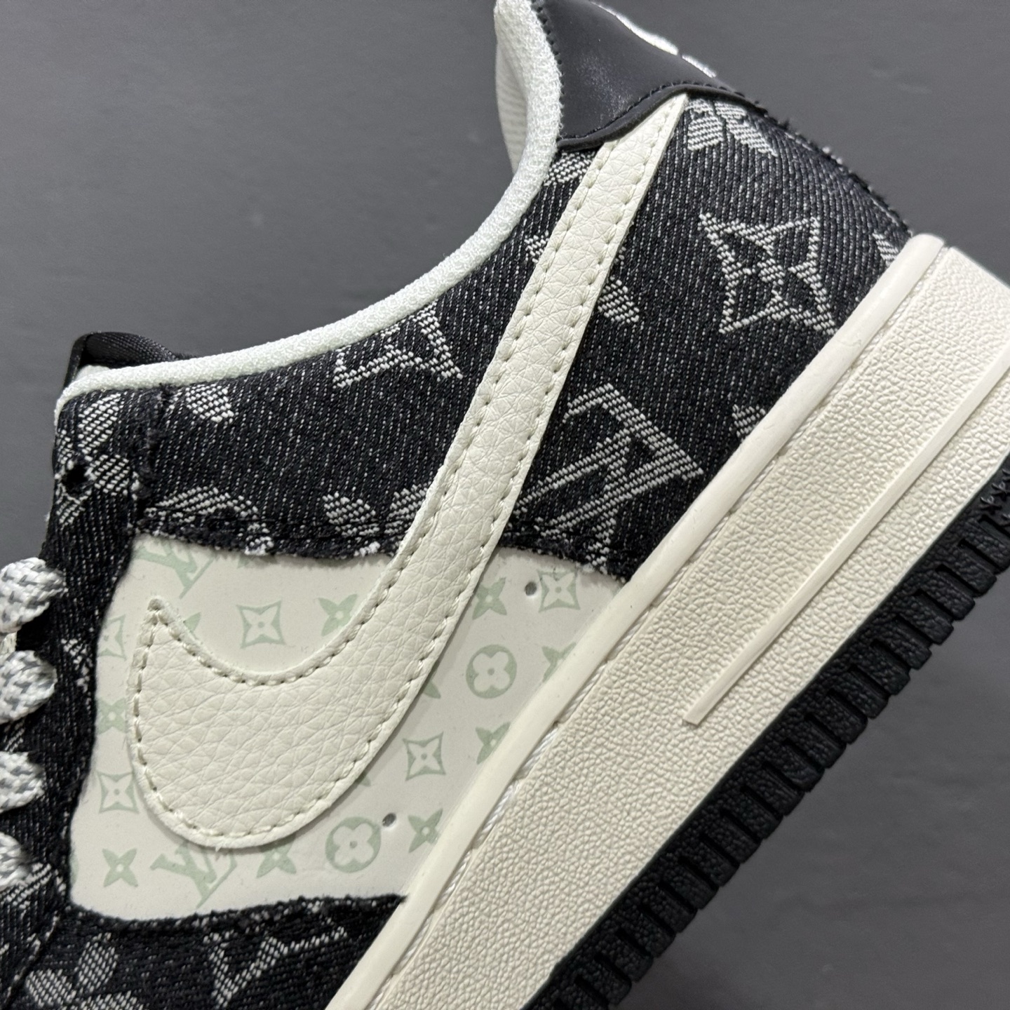 250 Nike Air Force 1‘07 Low LV联名 牛仔米白黑 空军一号低帮休闲板鞋 MZ9588-802