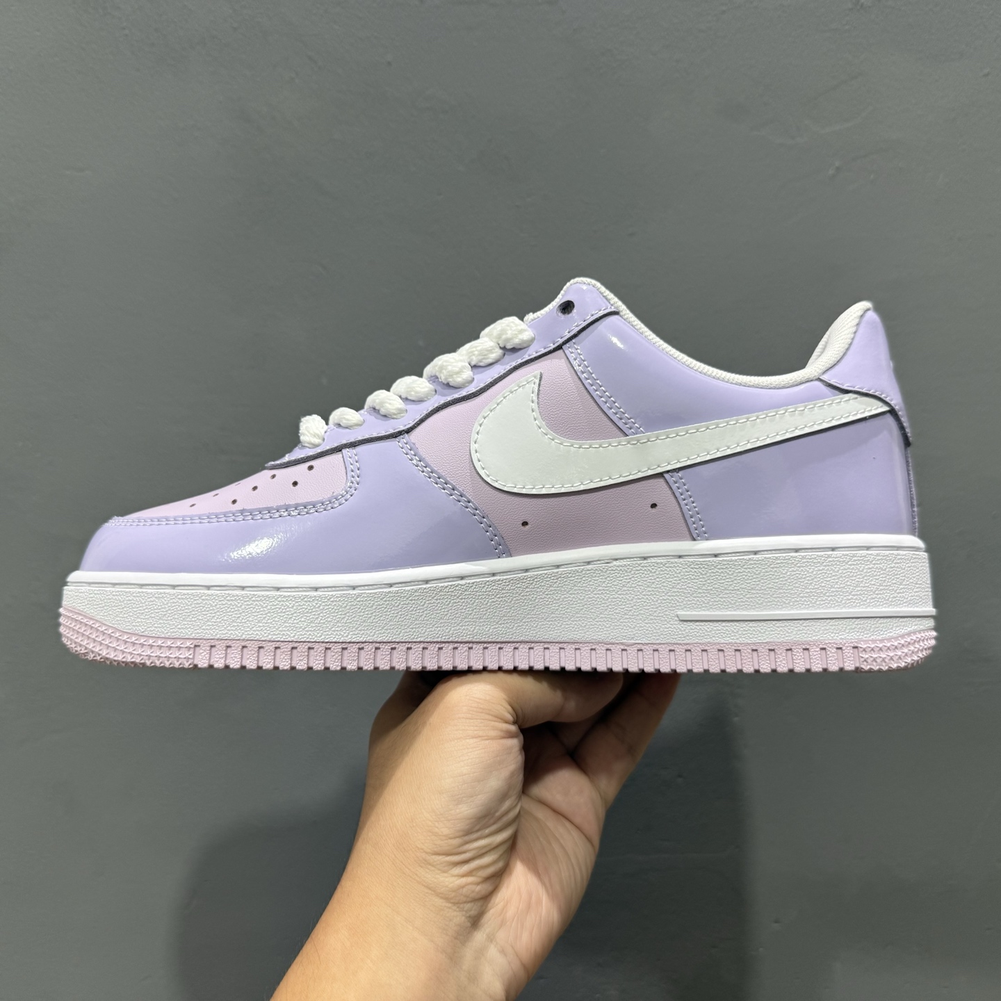 200 NK Air Force 1 Low 空军一号低帮休闲板鞋 HV9405-500