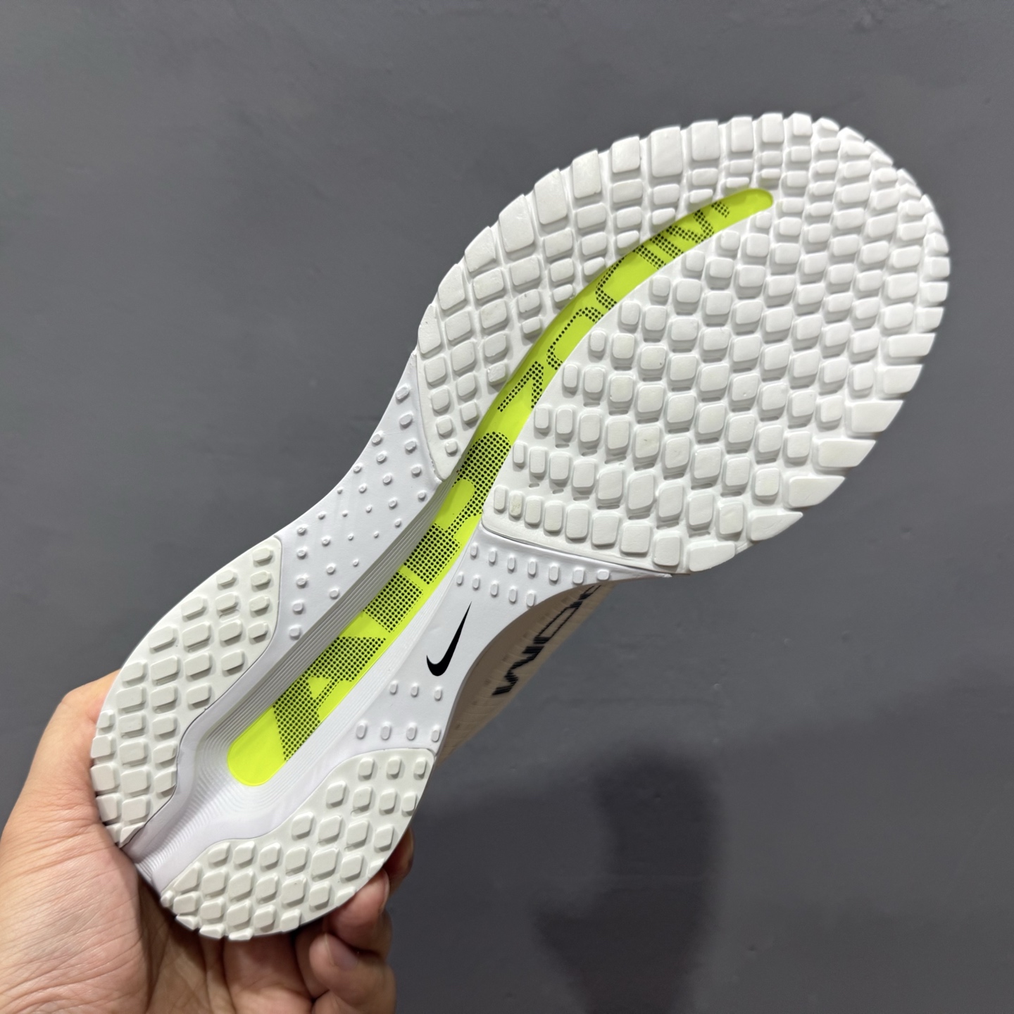 280 纯原 Nike Air Zoom Pegasus Premium 耐克网面全掌气垫缓震跑鞋 HQ2592-100
