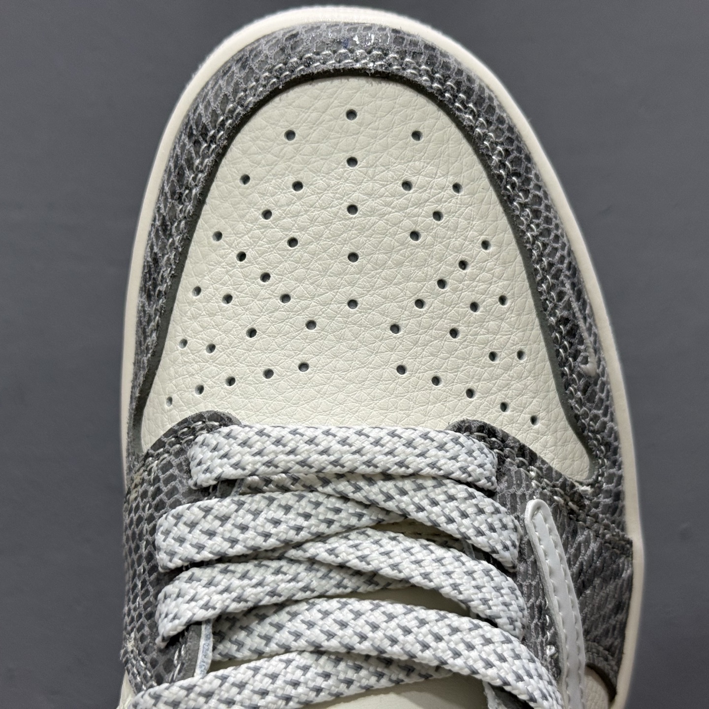 280 Travis Scott x Fragment Design x Air Jordan 1 Low OG SP AJ1 乔1 LV联名 蛇纹灰 低帮文化休闲板鞋 XS7089-619