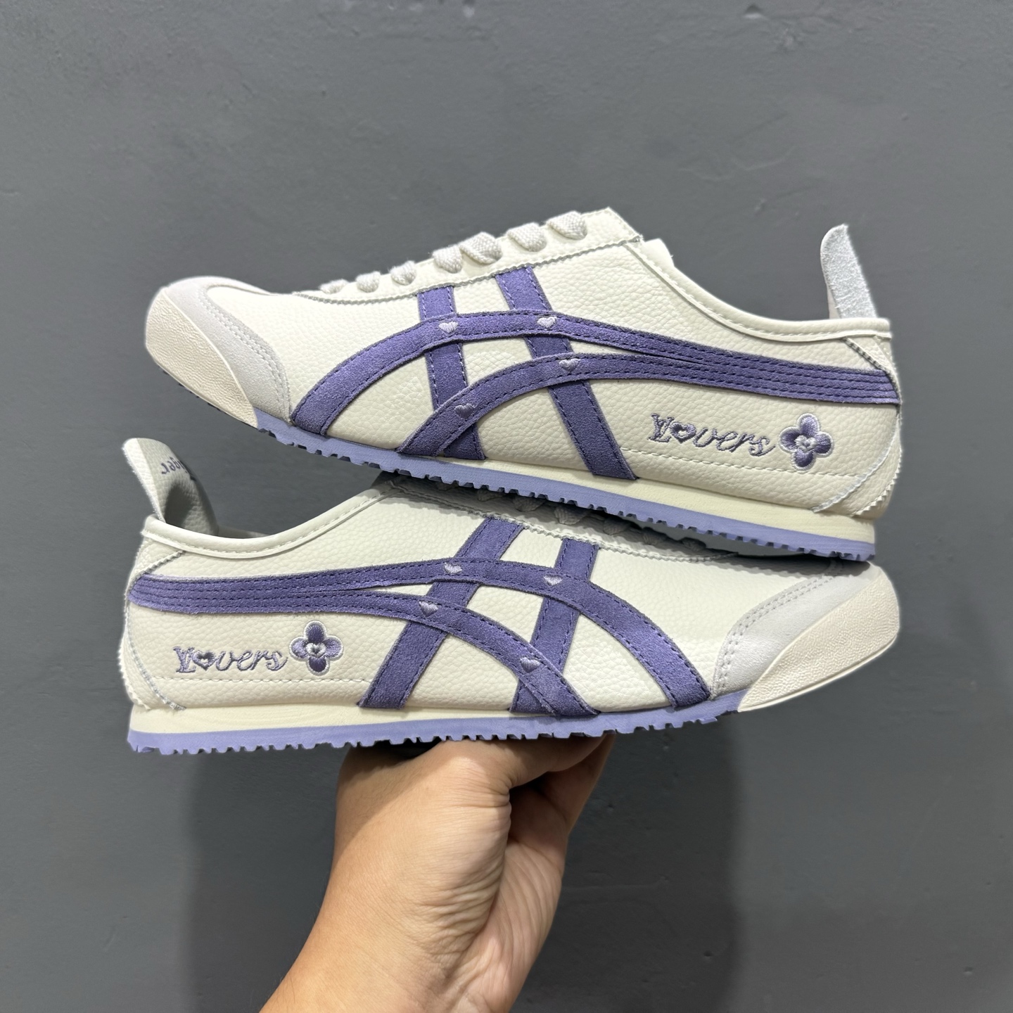 240 Onitsuka Tiger MEXICO 66 亚瑟士鬼冢虎复古经典板鞋 DL408-147
