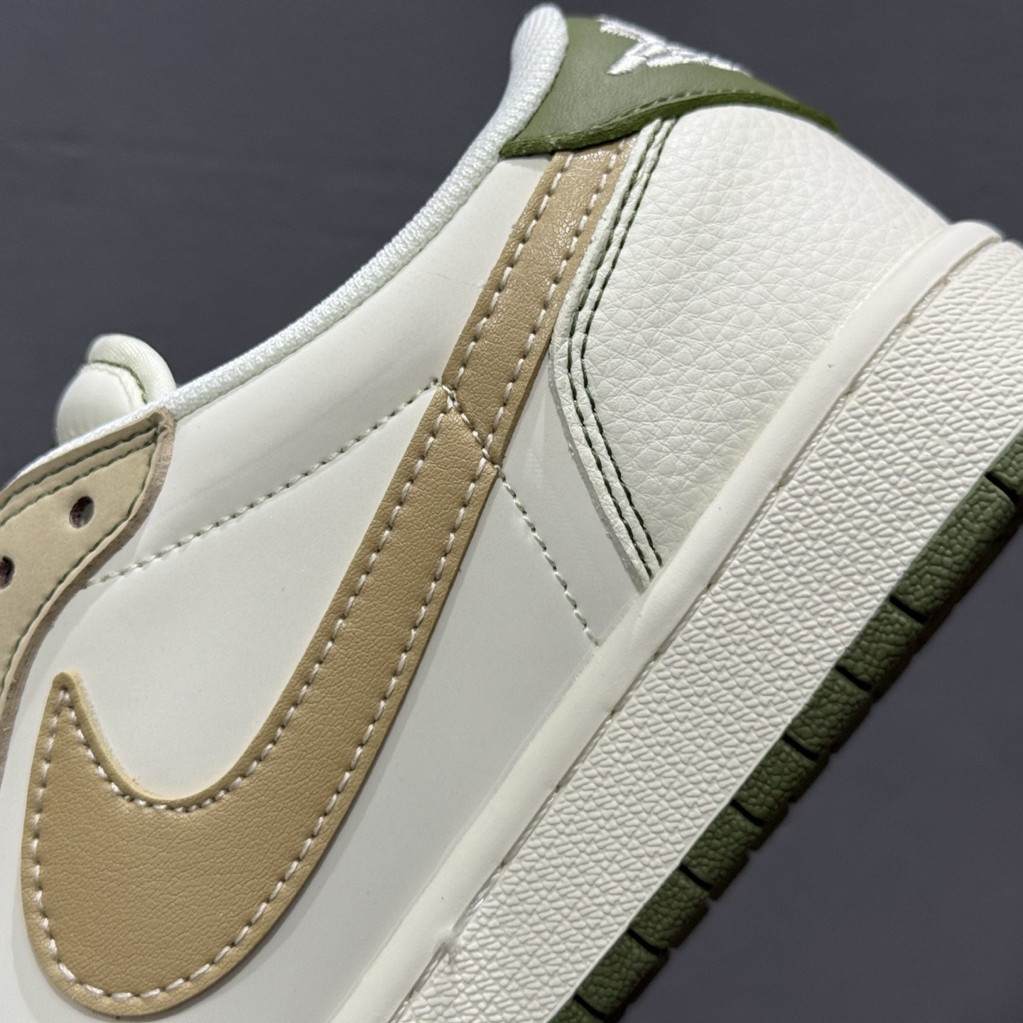 280 Travis Scott x Fragment Design x Air Jordan 1 Low OG SP AJ1 乔1 北面联名 印字米白卡其绿 低帮文化休闲板鞋 QW5088-204