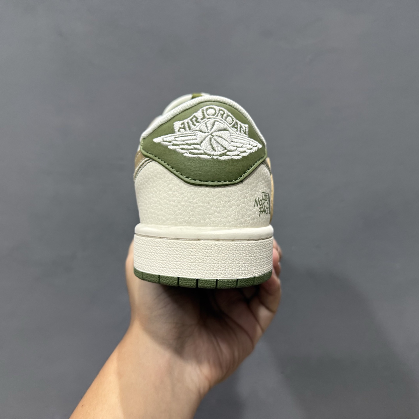 280 Travis Scott x Fragment Design x Air Jordan 1 Low OG SP AJ1 乔1 北面联名 印字米白卡其绿 低帮文化休闲板鞋 QW5088-204