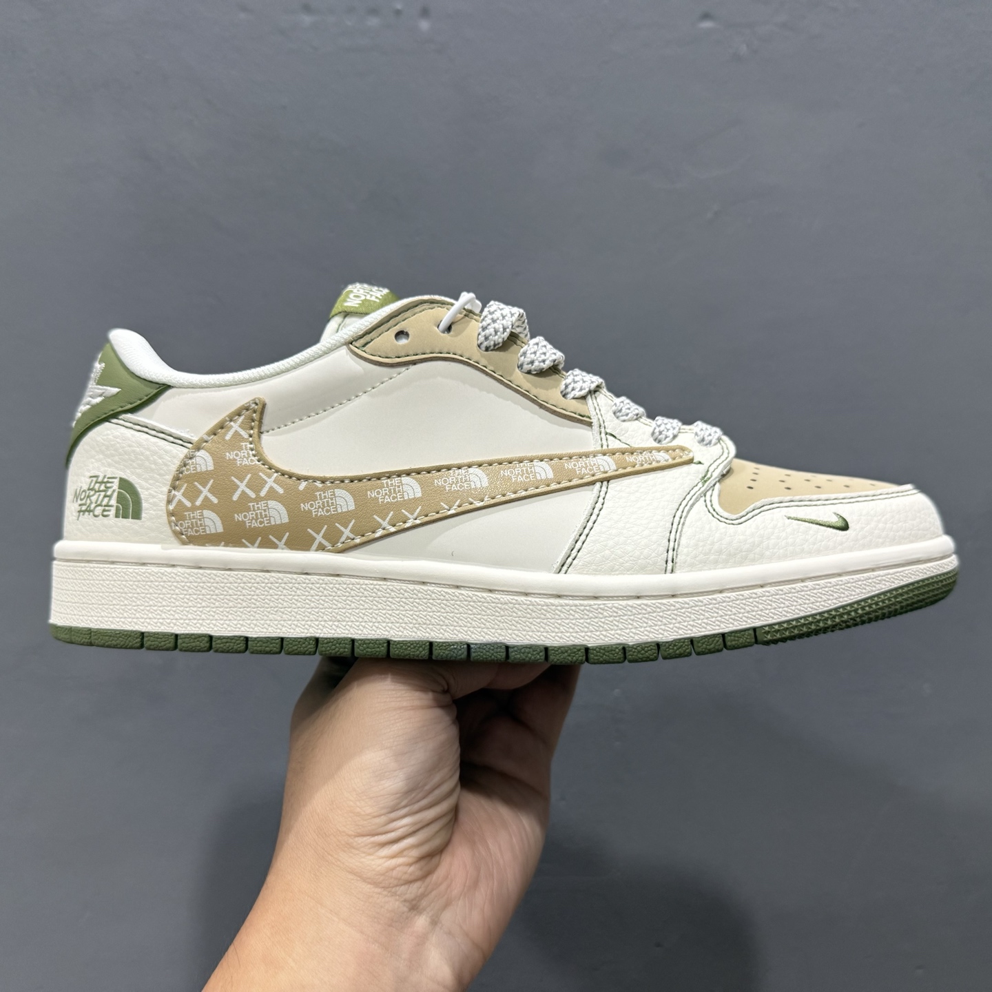 280 Travis Scott x Fragment Design x Air Jordan 1 Low OG SP AJ1 乔1 北面联名 印字米白卡其绿 低帮文化休闲板鞋 QW5088-204