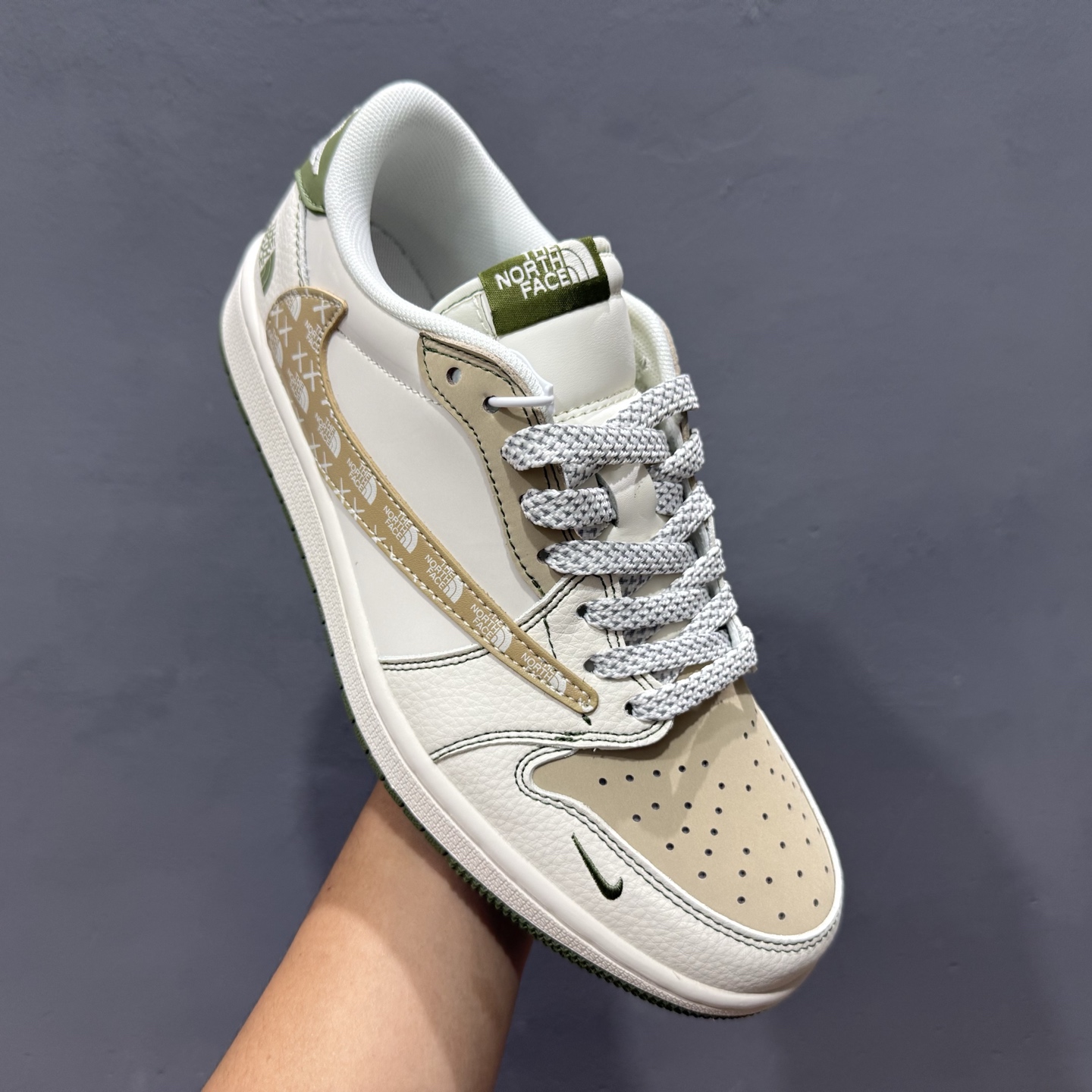 280 Travis Scott x Fragment Design x Air Jordan 1 Low OG SP AJ1 乔1 北面联名 印字米白卡其绿 低帮文化休闲板鞋 QW5088-204