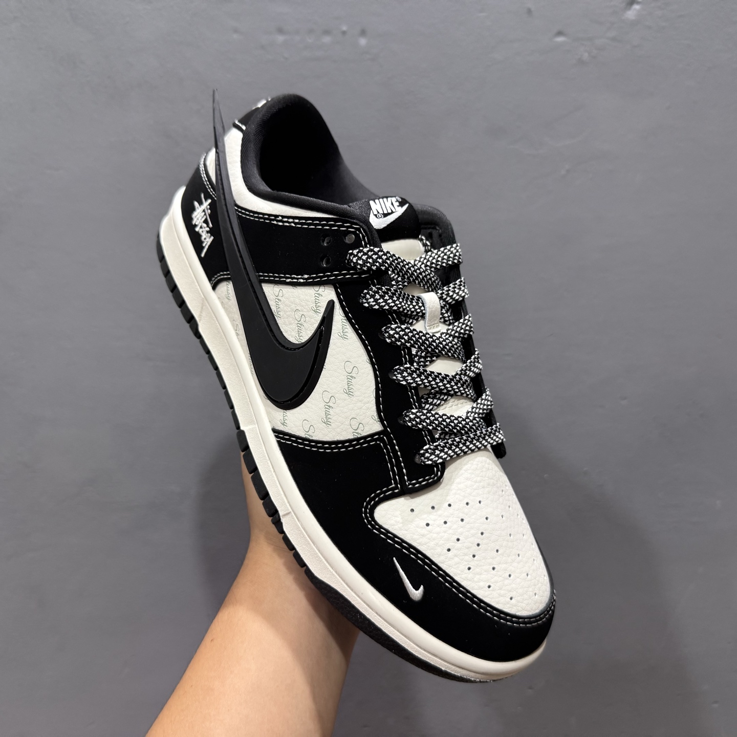 200 Nike SB Dunk Low &AMBUSH&斯图西联名——黑线” 周年高端定制 低帮休闲板鞋 XX2025-358