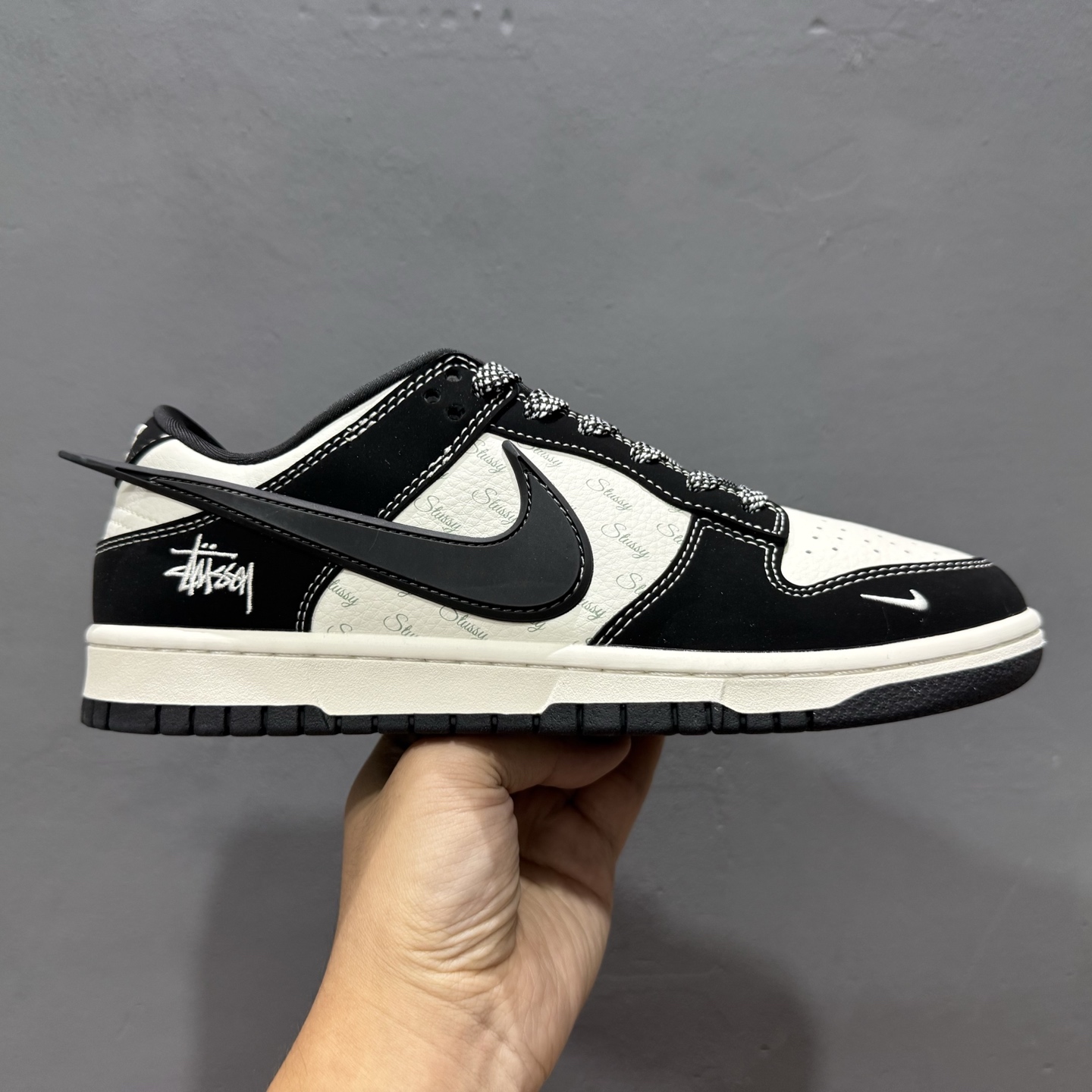 200 Nike SB Dunk Low &AMBUSH&斯图西联名——黑线” 周年高端定制 低帮休闲板鞋 XX2025-358