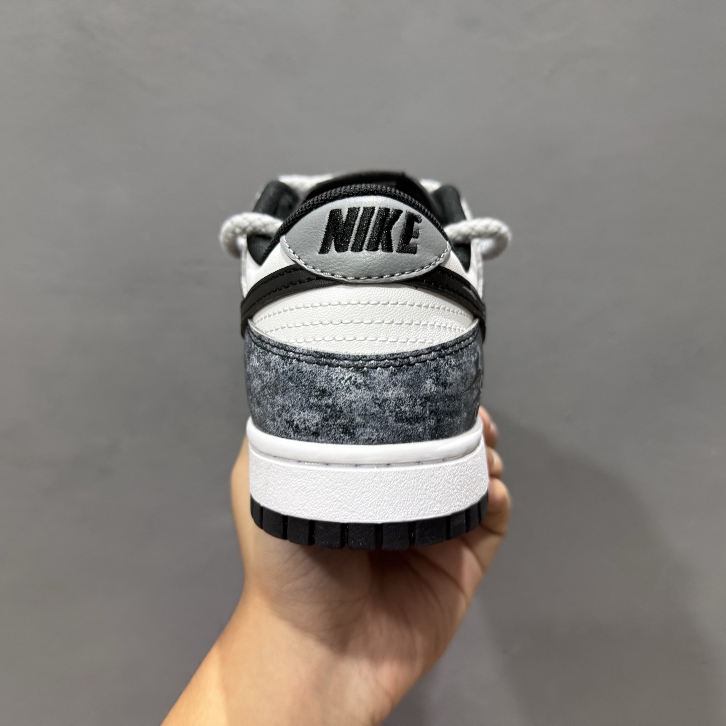 280 Nike SB Dunk Low 熊猫恶作剧-滑行轨迹 绑带 低帮休闲板鞋 DD1391-100