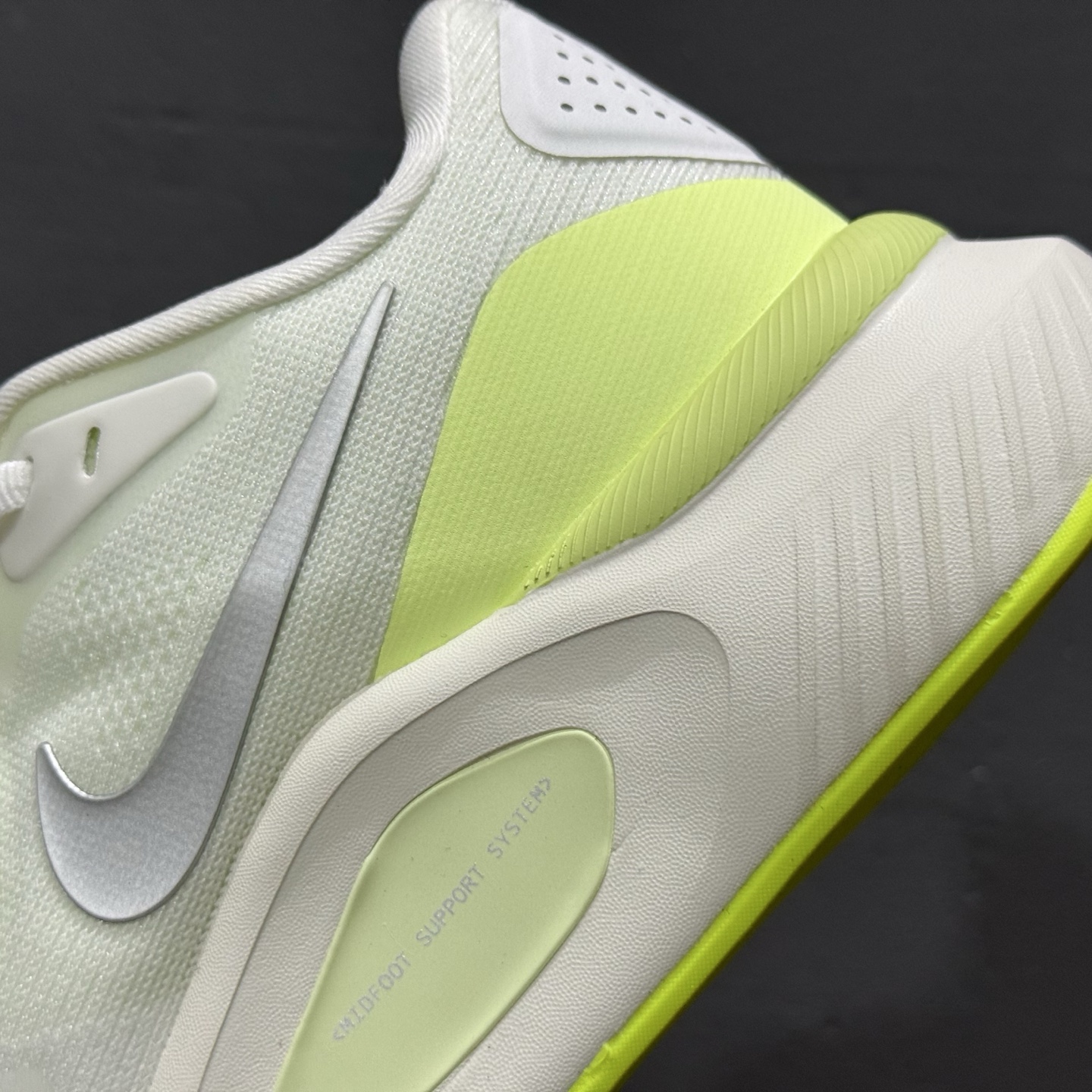180 NIKE STRUCTURE 26代登月系列网 透面气 训跑练步鞋 HJ1101-103