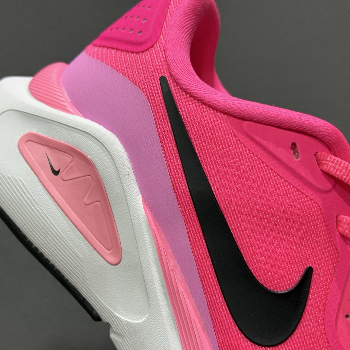 180 NIKE STRUCTURE 26代登月系列网 透面气 训跑练步鞋 HJ1101-601