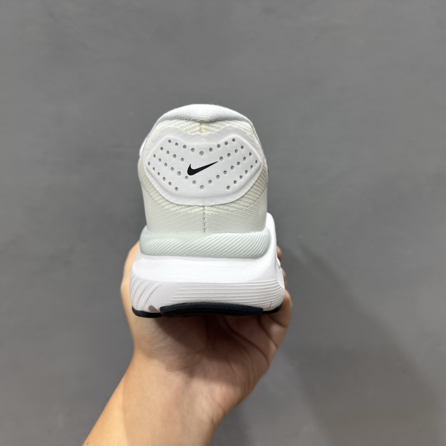 180 NIKE STRUCTURE 26代登月系列网 透面气 训跑练步鞋 HJ1102-100