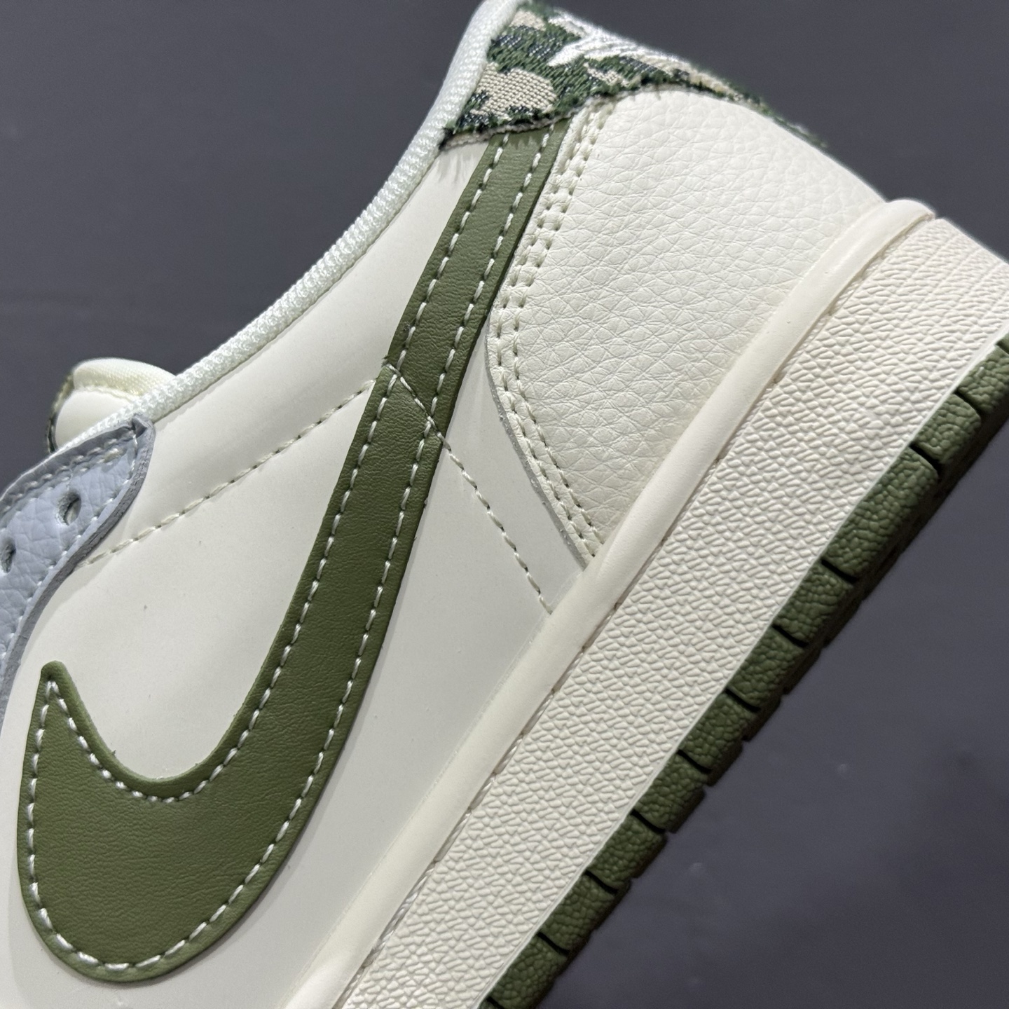 280 Dior x Air Jordan 1 Low 米灰绿 QW5088-203