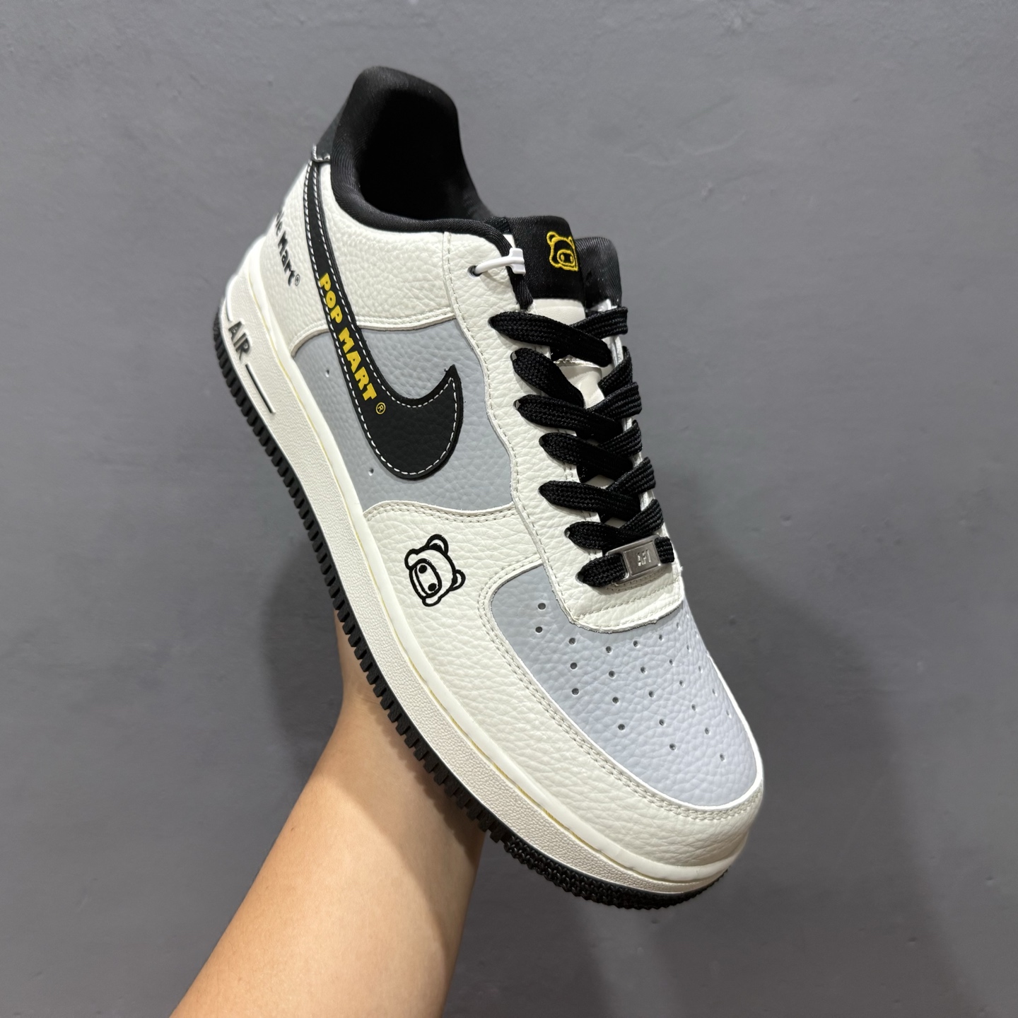 260 POP MART x NIke Air Force 1 白灰黑金 SC0601-564