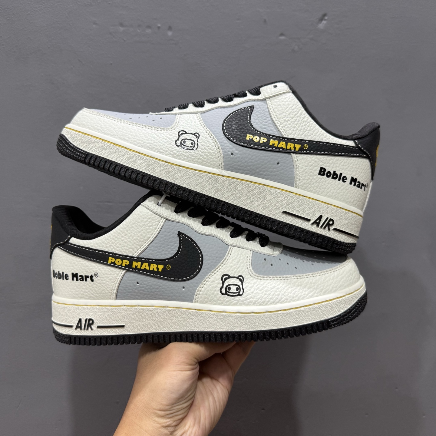 260 POP MART x NIke Air Force 1 白灰黑金 SC0601-564