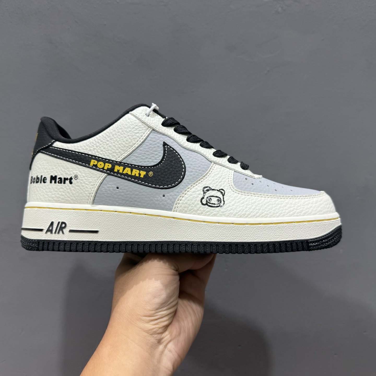 260 POP MART x NIke Air Force 1 白灰黑金 SC0601-564
