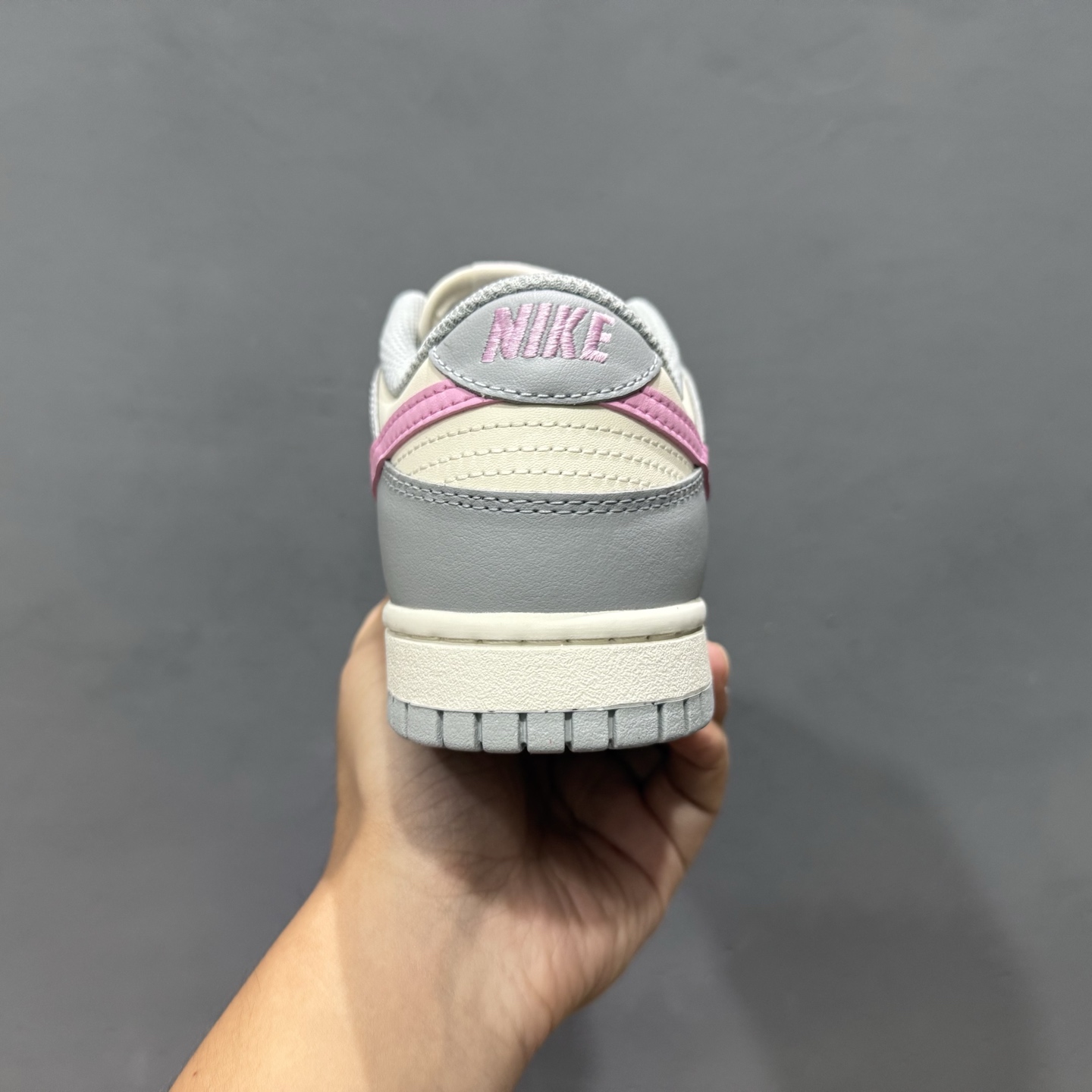 180 Nike Dunk Low 灰粉色 DD1873-002