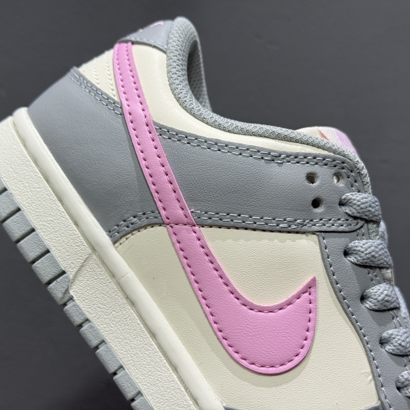 180 Nike Dunk Low 灰粉色 DD1873-002