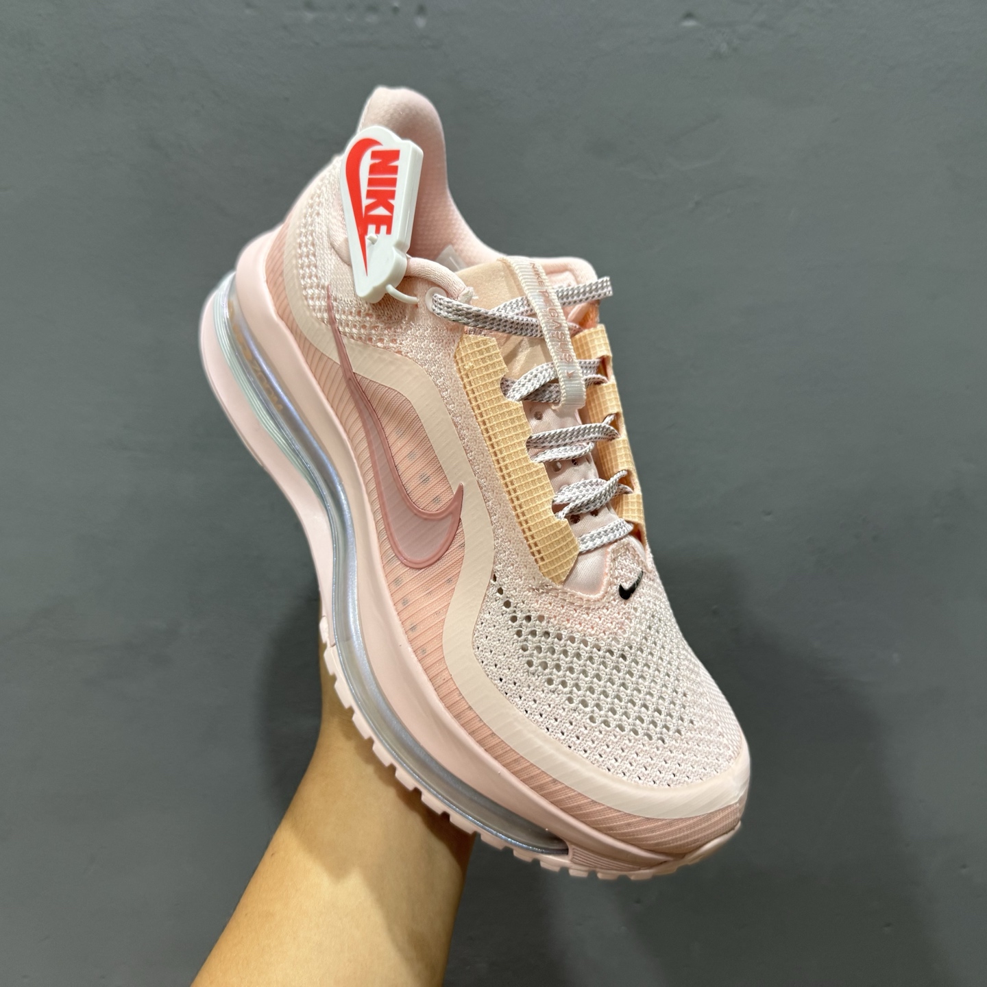 280 Air Zoom Pegasus Premium 网面全掌气垫缓 震跑鞋 HQ2593-601