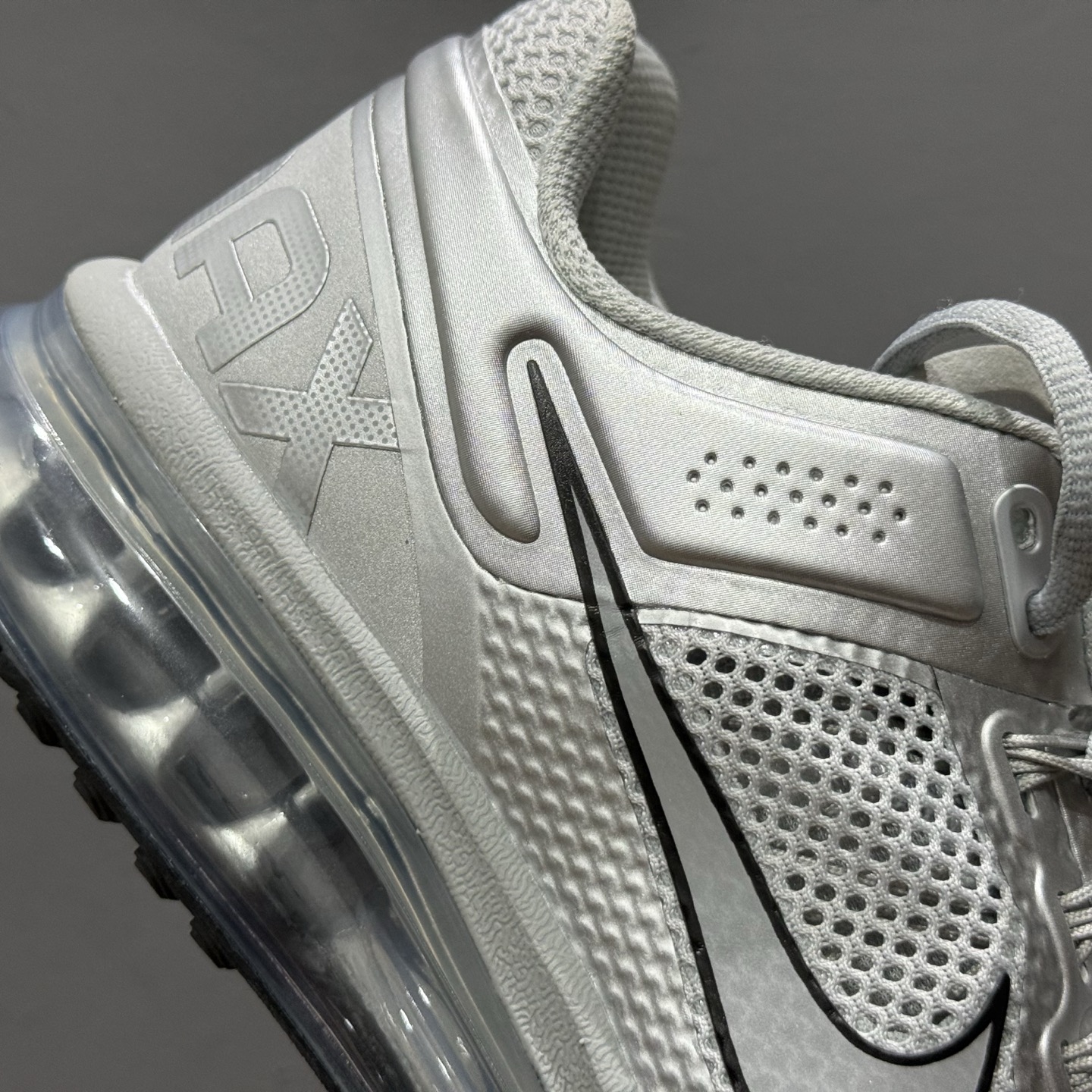 200 Nike Air Max 2013 舒适时尚耐磨透气 低帮跑步鞋 Nike Air Max 2013 运动鞋 555426-003