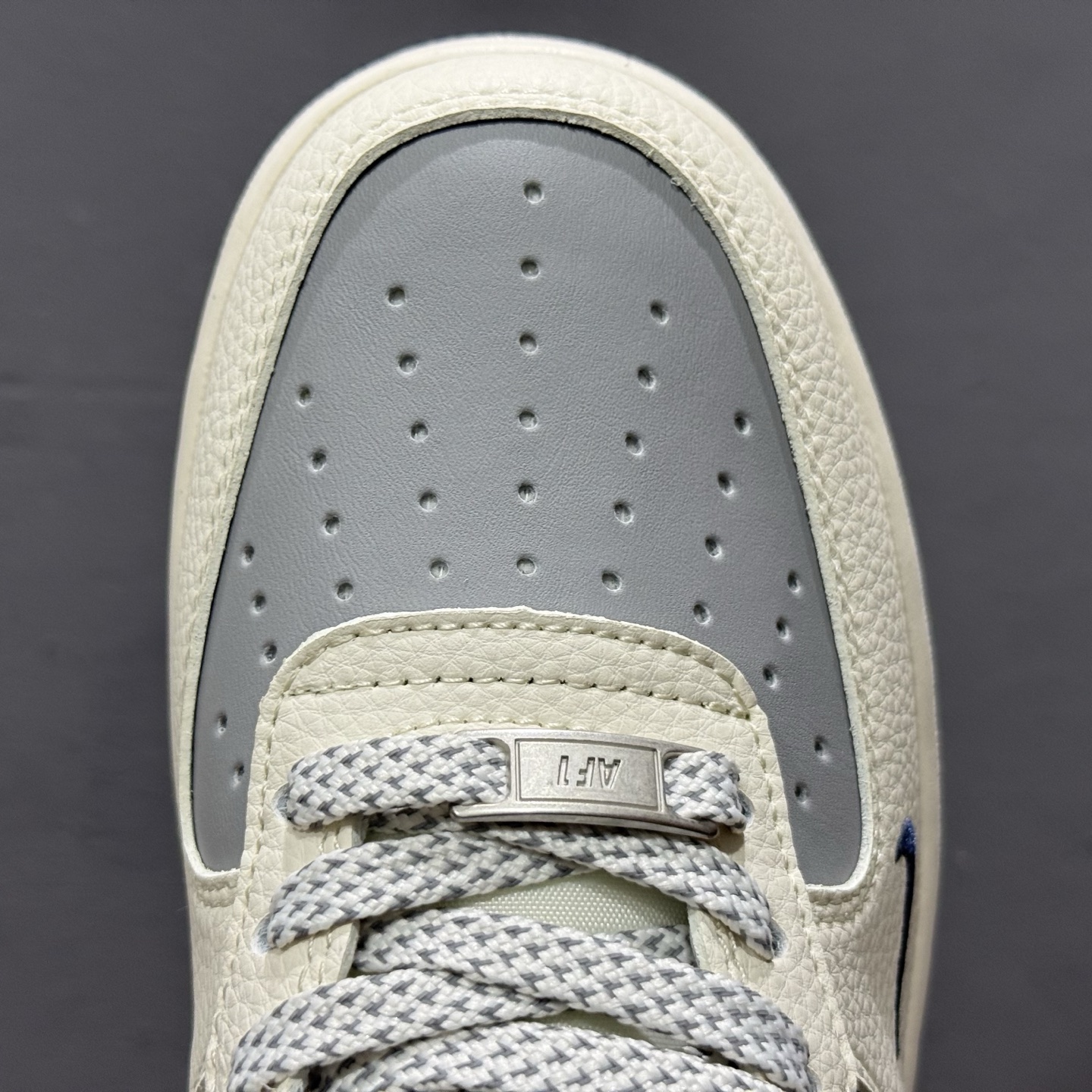 ￥250 Nike Air Force 1'07 Low Supreme联名 夜幕蓝 空军一号定制休闲板鞋 SM6668-112