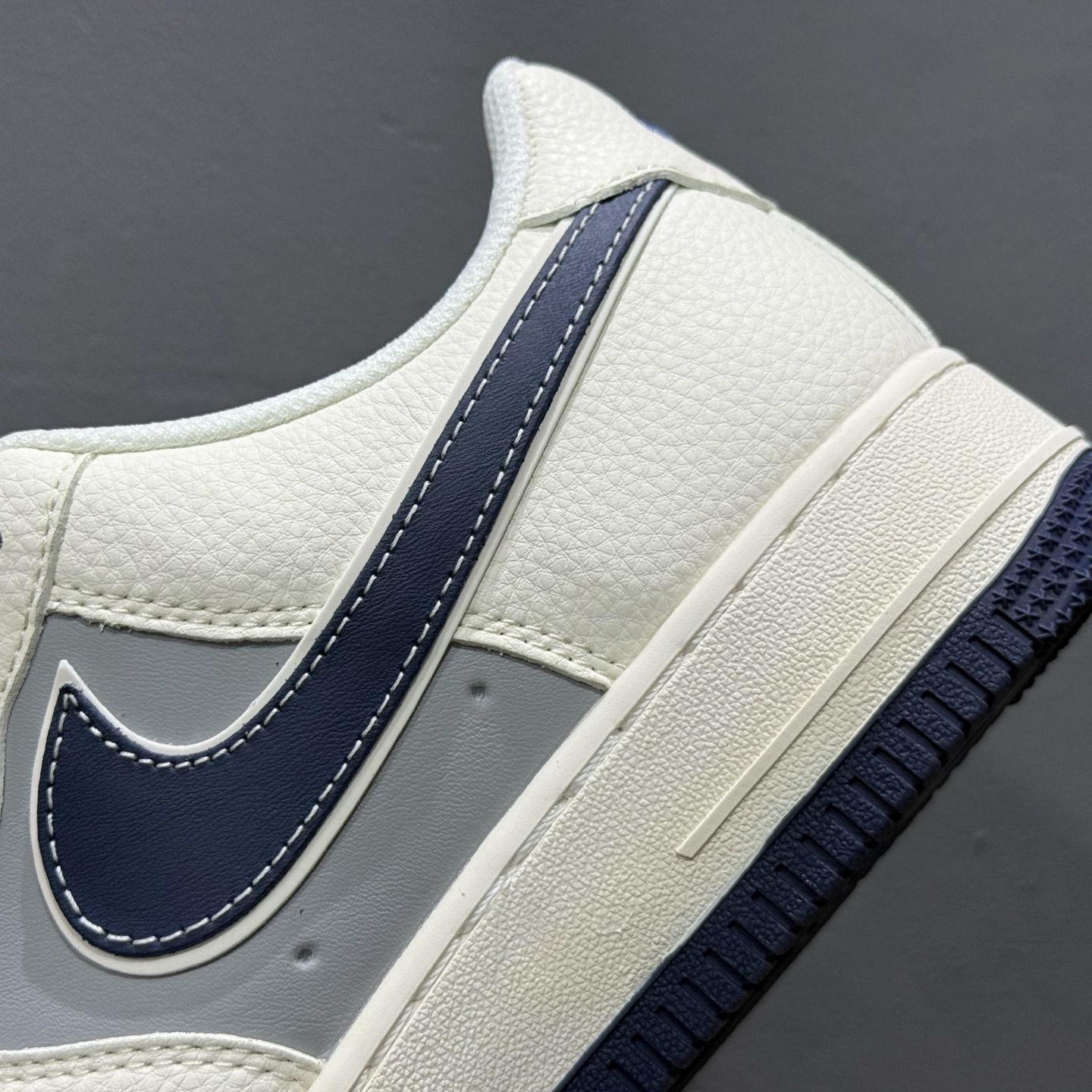 ￥250 Nike Air Force 1'07 Low Supreme联名 夜幕蓝 空军一号定制休闲板鞋 SM6668-112