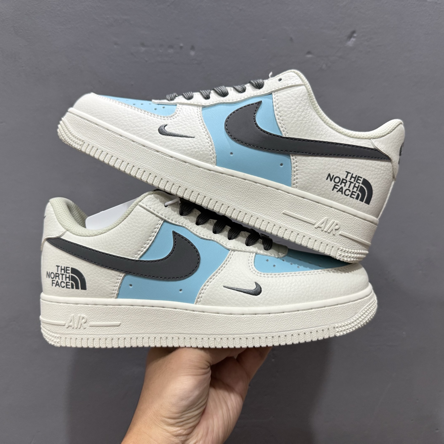 ￥260 Nike Air Force 1'07 Low 北面联名 米浅蓝灰勾 空军一号定制休闲板鞋 CS5288-026