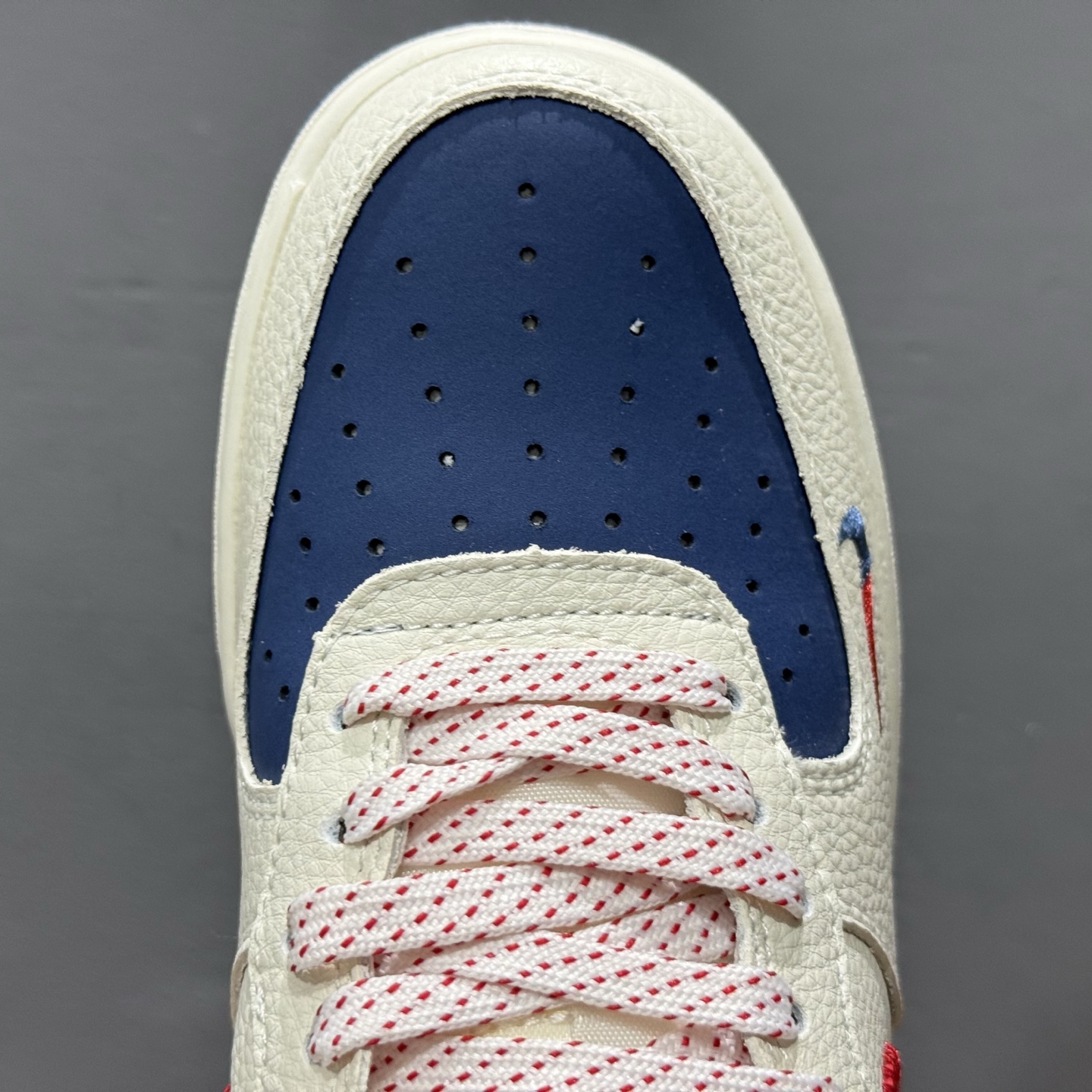 260 Stussy x Nike Air Force 1 米蓝红针织勾 KJ1688-008
