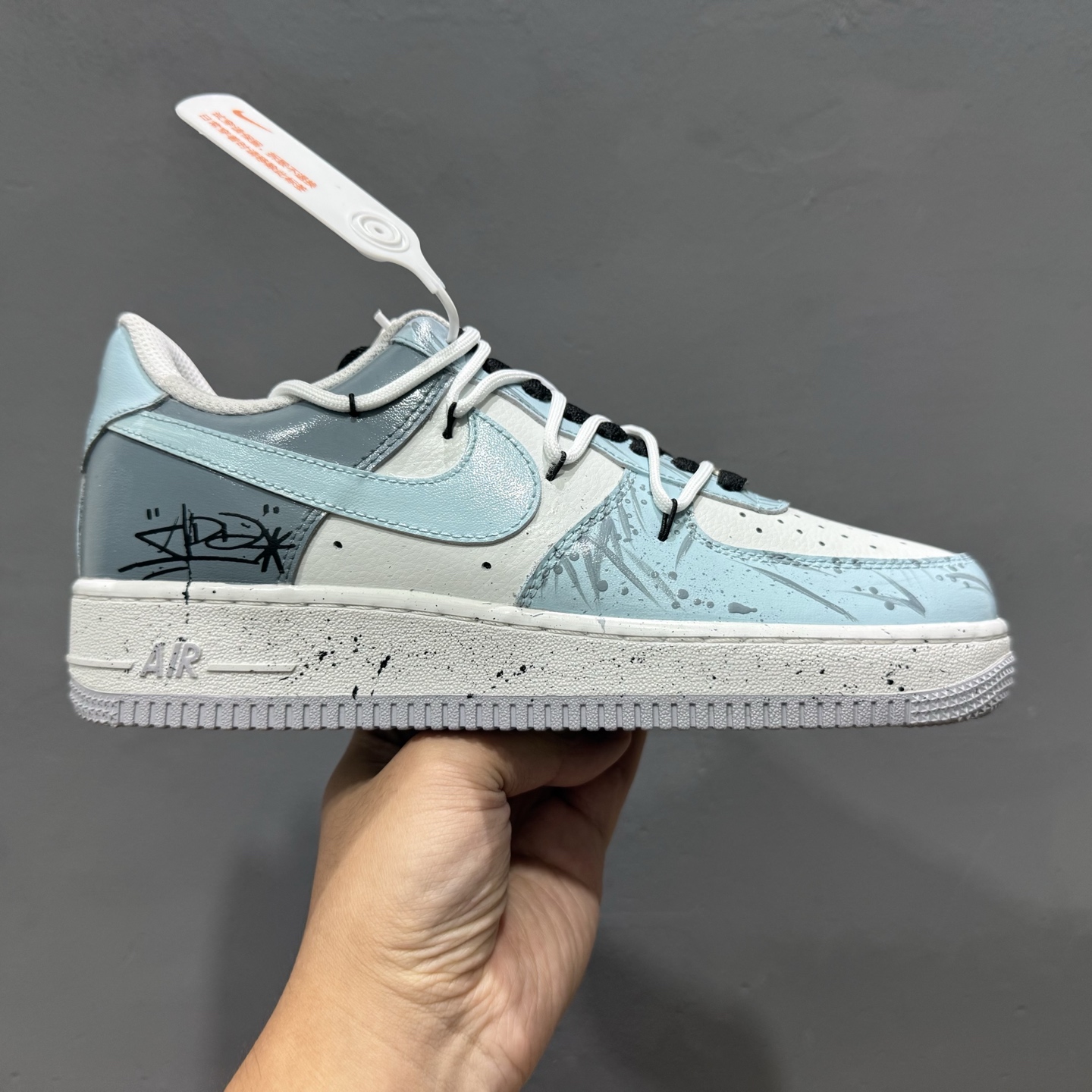 ￥260 Nike Air Force 1'07 Low ”Starry Sky Trajectory” 手绘涂鸦 星芒轨迹 空军一号定制休闲板鞋 CW1888-006
