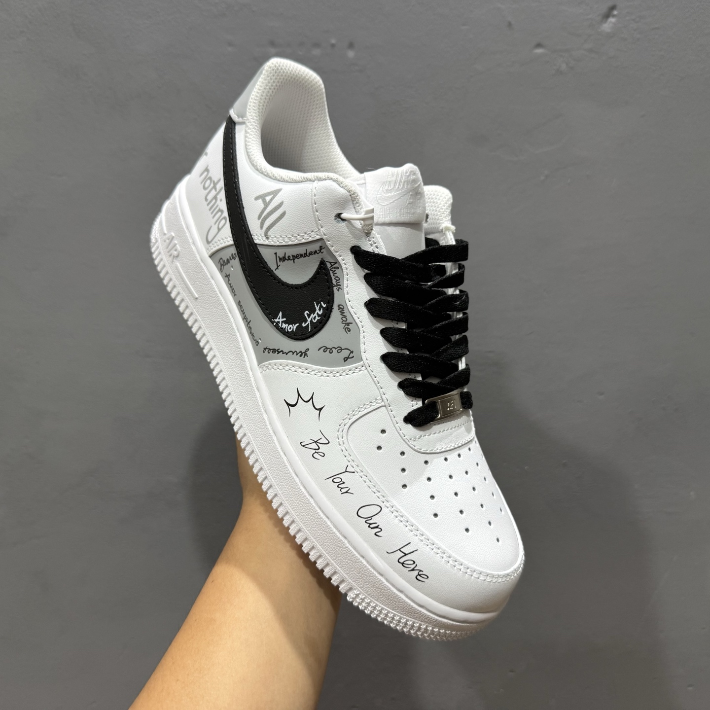￥260 Nike Air Force 1'07 Low 定制白 空军一号定制休闲板鞋 ZH0316-087