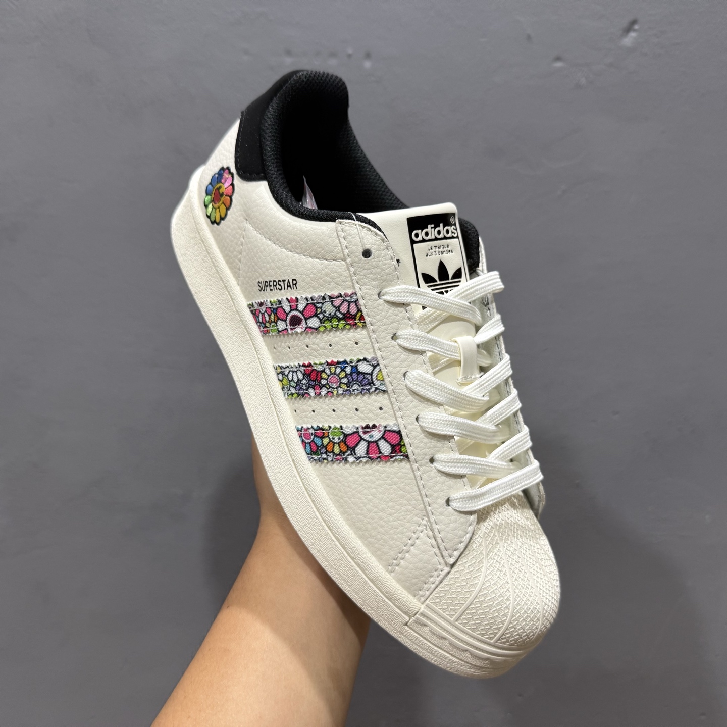 240 Adidas Originals Superstar 联名款贝壳头 AD8020