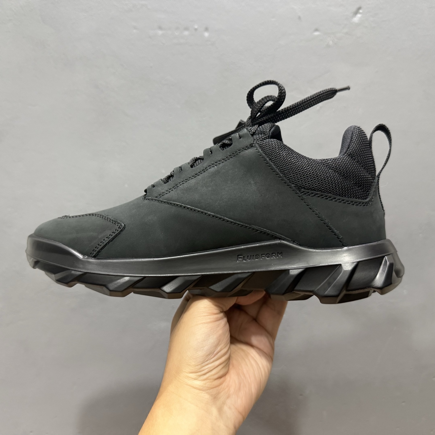 240 Ecco/爱步#820314 头层磨砂牛皮经典和现代工艺品质融合 百搭休闲老爹健步鞋