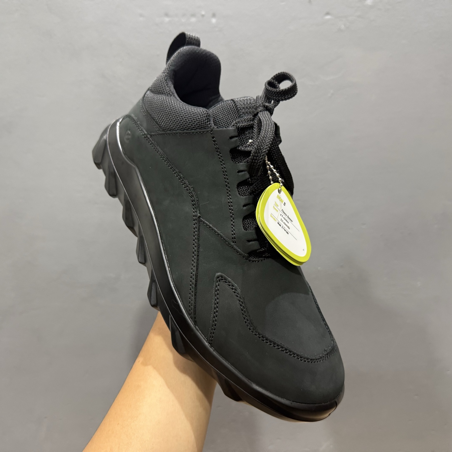 240 Ecco/爱步#820314 头层磨砂牛皮经典和现代工艺品质融合 百搭休闲老爹健步鞋