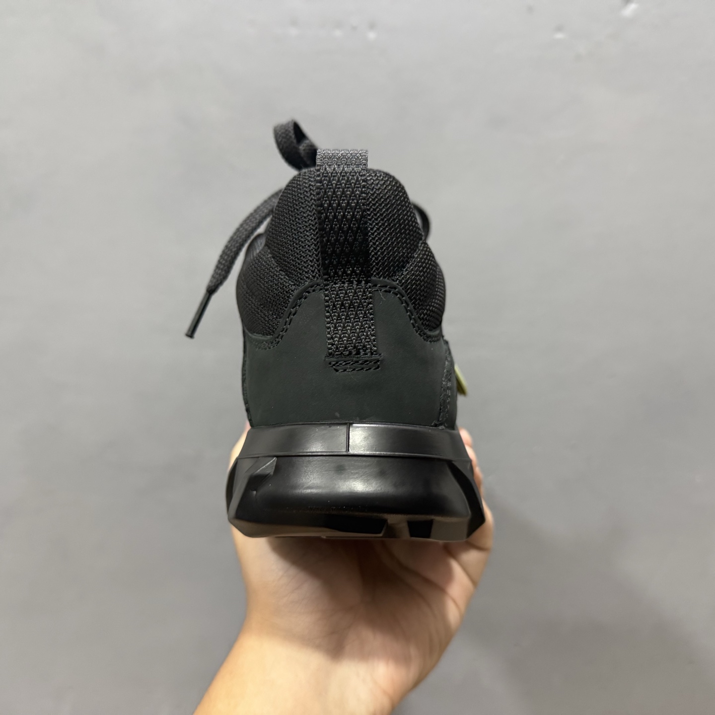 240 Ecco/爱步#820314 头层磨砂牛皮经典和现代工艺品质融合 百搭休闲老爹健步鞋