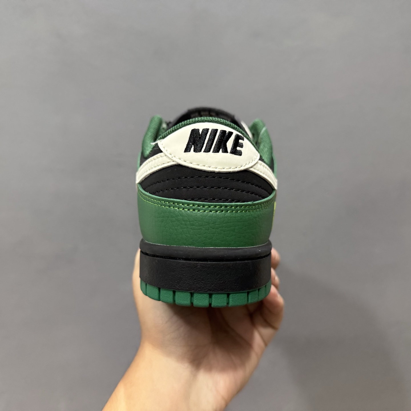 Bape x Nike Dunk Low 米黑绿双勾 QW5836-015