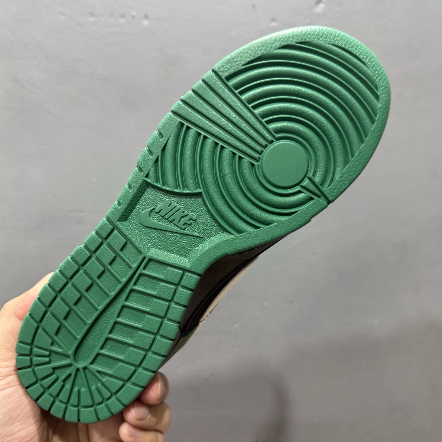 Bape x Nike Dunk Low 米黑绿双勾 QW5836-015