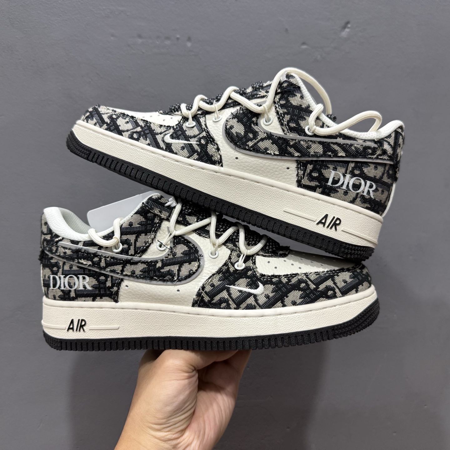 200 Nk Air Force 1‘07 Low 迪奥联名 黑花纹抽绳 空军一号低帮休闲板鞋 SJ1198-106
