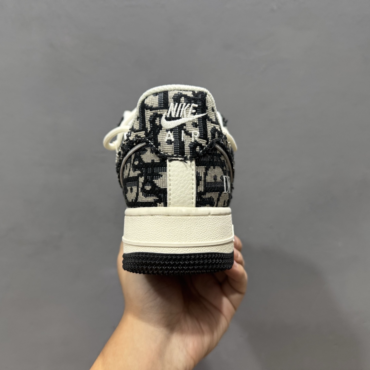 200 Nk Air Force 1‘07 Low 迪奥联名 黑花纹抽绳 空军一号低帮休闲板鞋 SJ1198-106