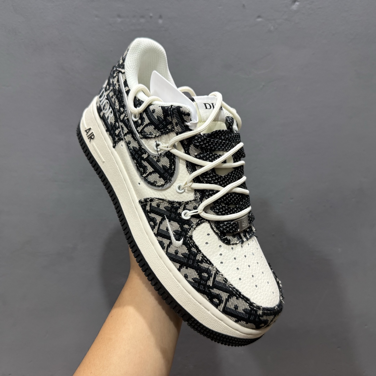 200 Nk Air Force 1‘07 Low 迪奥联名 黑花纹抽绳 空军一号低帮休闲板鞋 SJ1198-106