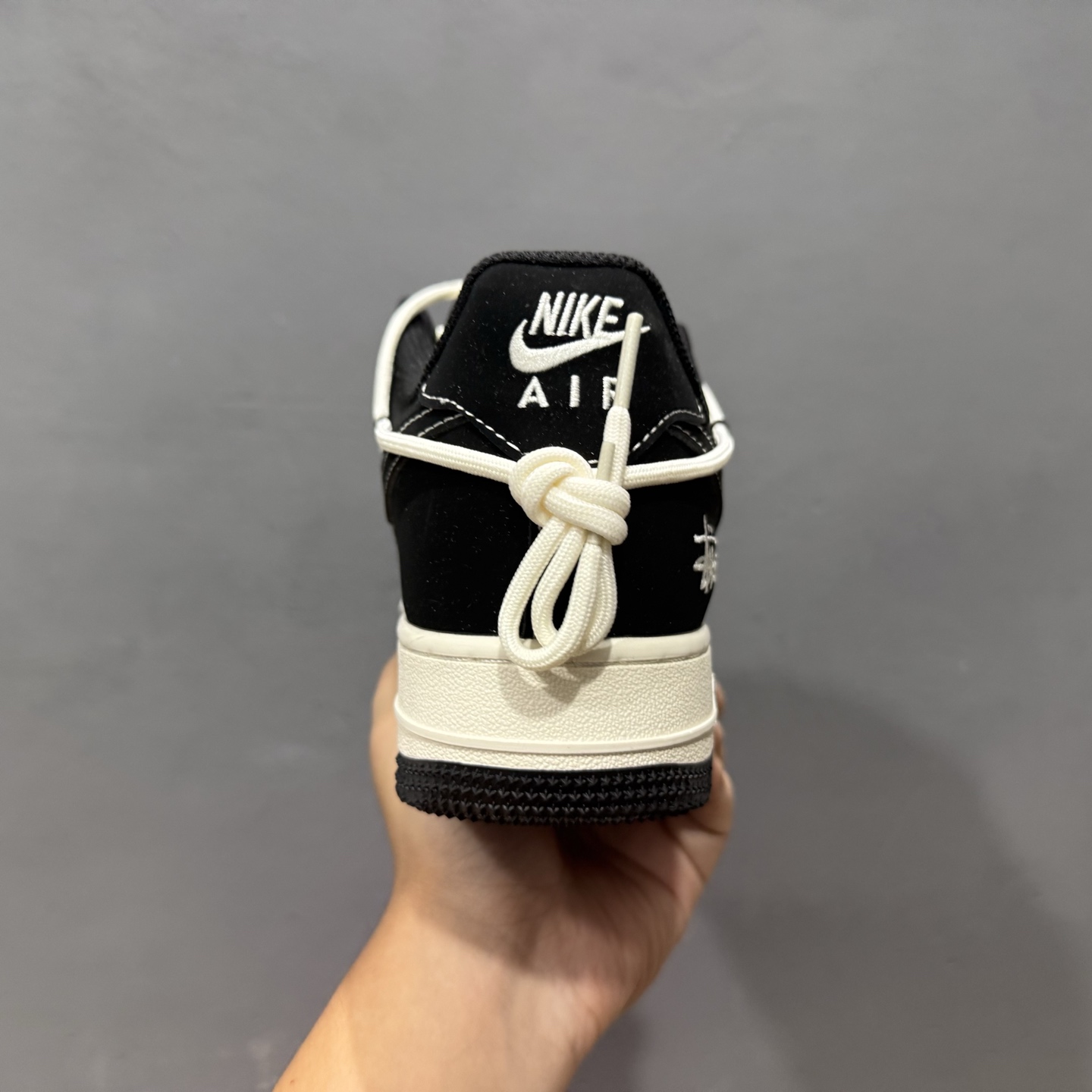 200 Nk Air Force 1‘07 Low 斯图西联名 黑白英文抽绳 空军一号低帮休闲板鞋 SJ1198-108