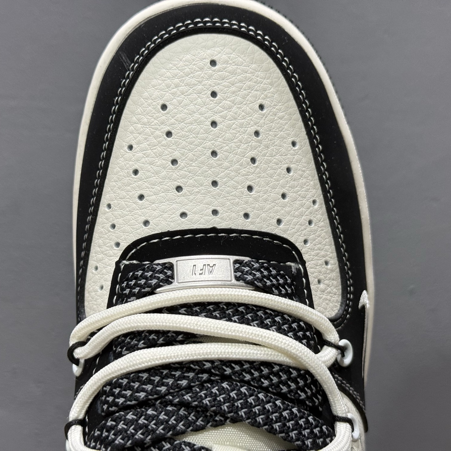 200 Nk Air Force 1‘07 Low 斯图西联名 黑白英文抽绳 空军一号低帮休闲板鞋 SJ1198-108