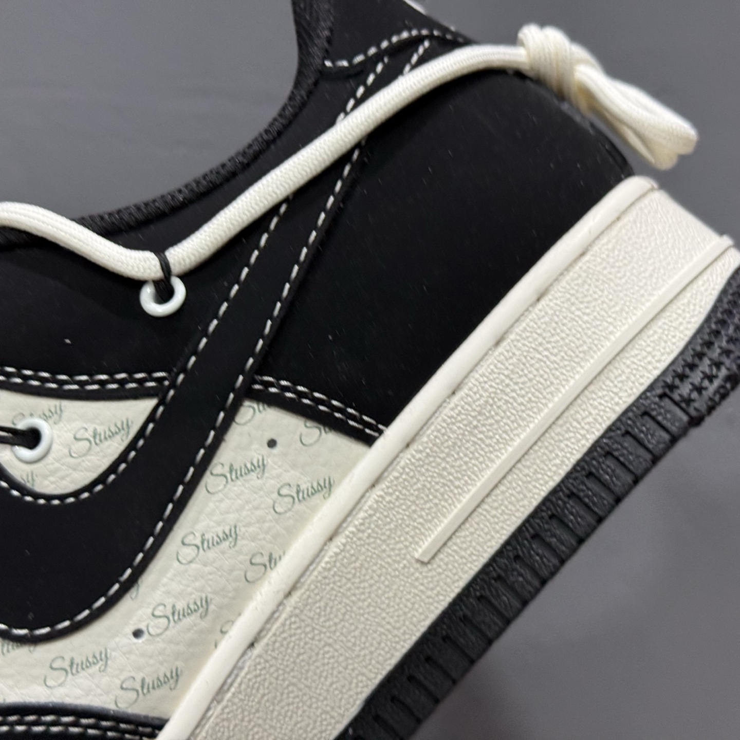 200 Nk Air Force 1‘07 Low 斯图西联名 黑白英文抽绳 空军一号低帮休闲板鞋 SJ1198-108