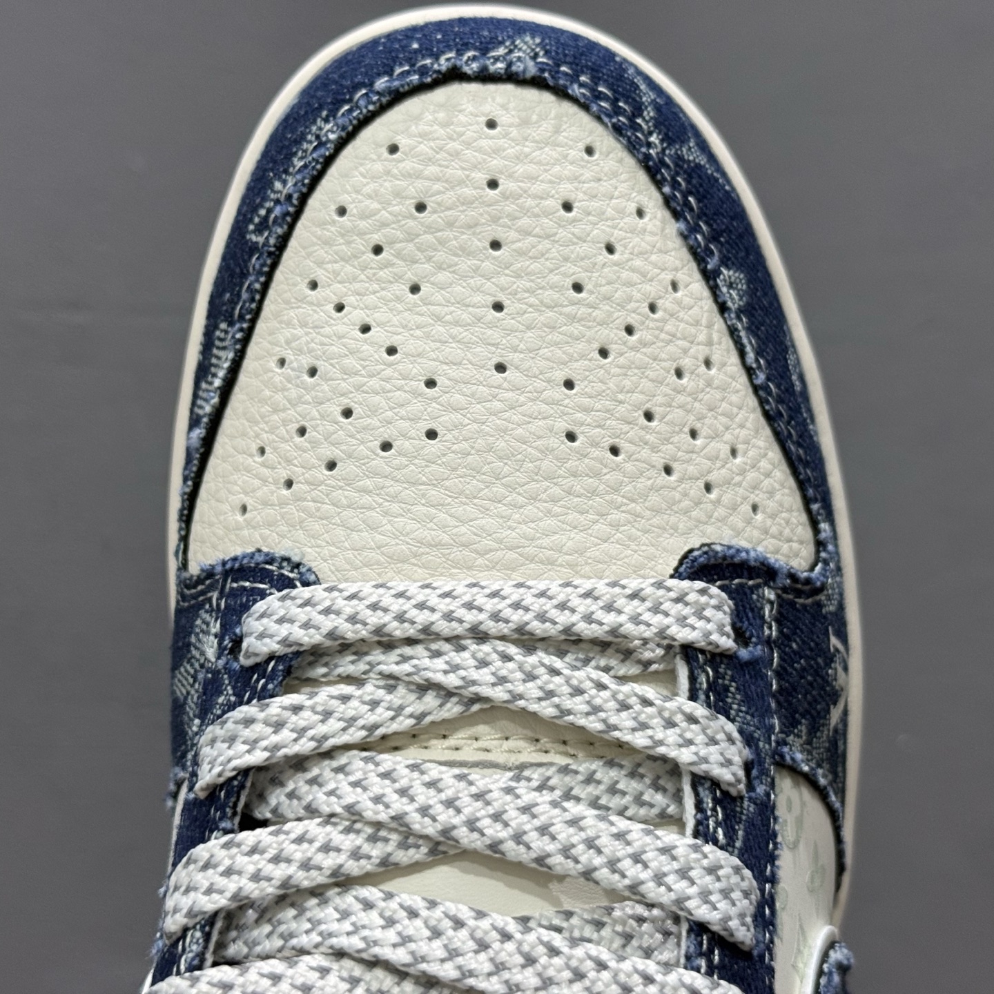 280 Louis Vuitton x Nike Dunk Low 米蓝布小勾 YX5066-386
