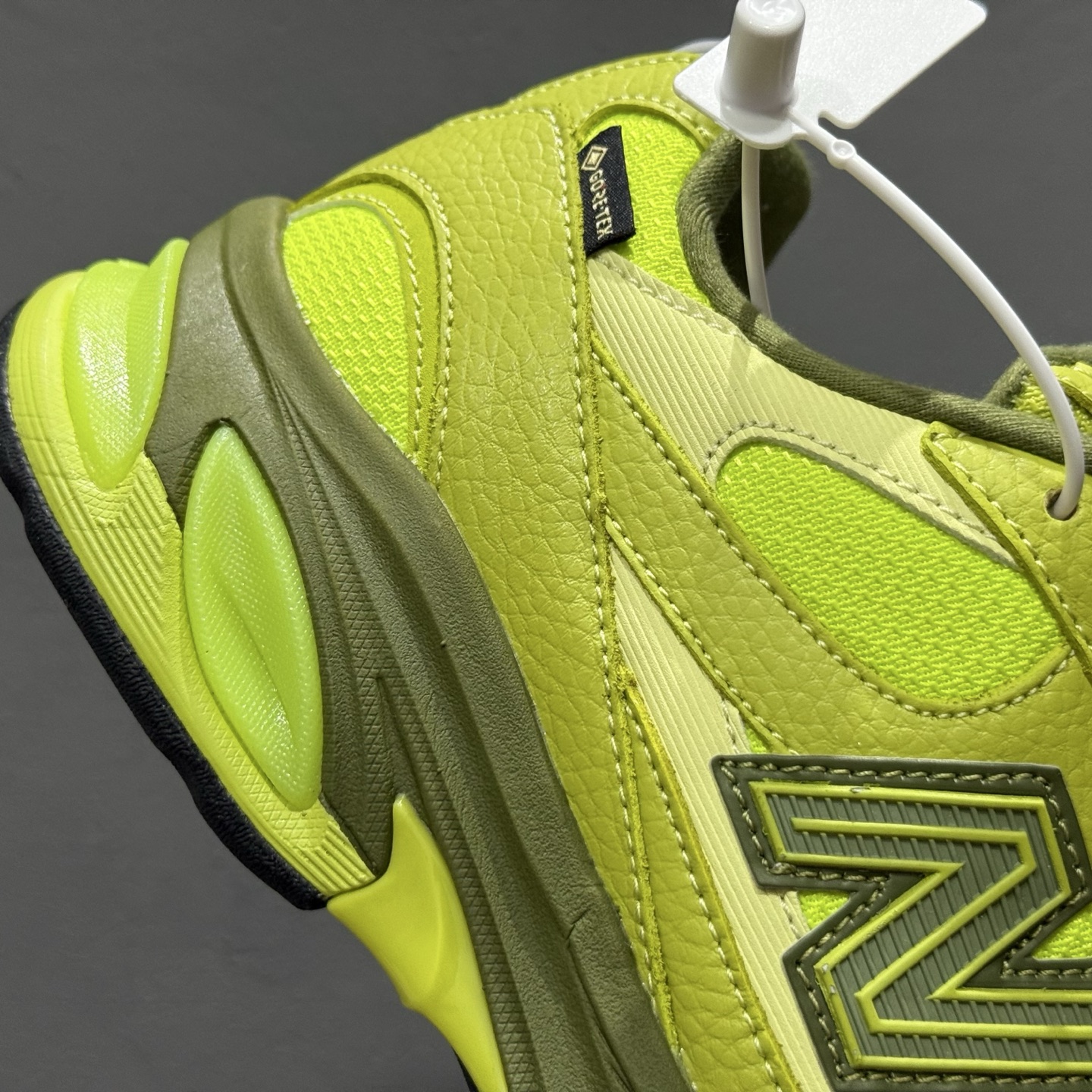 ￥240 纯原 New Balance 2010系列 复古休闲跑步鞋 U2010RLC