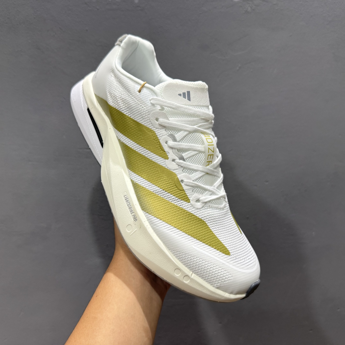 Adidas Adizero BOSSTN 13 全掌碳板 阿迪超轻透气缓震跑鞋JS4947-111
