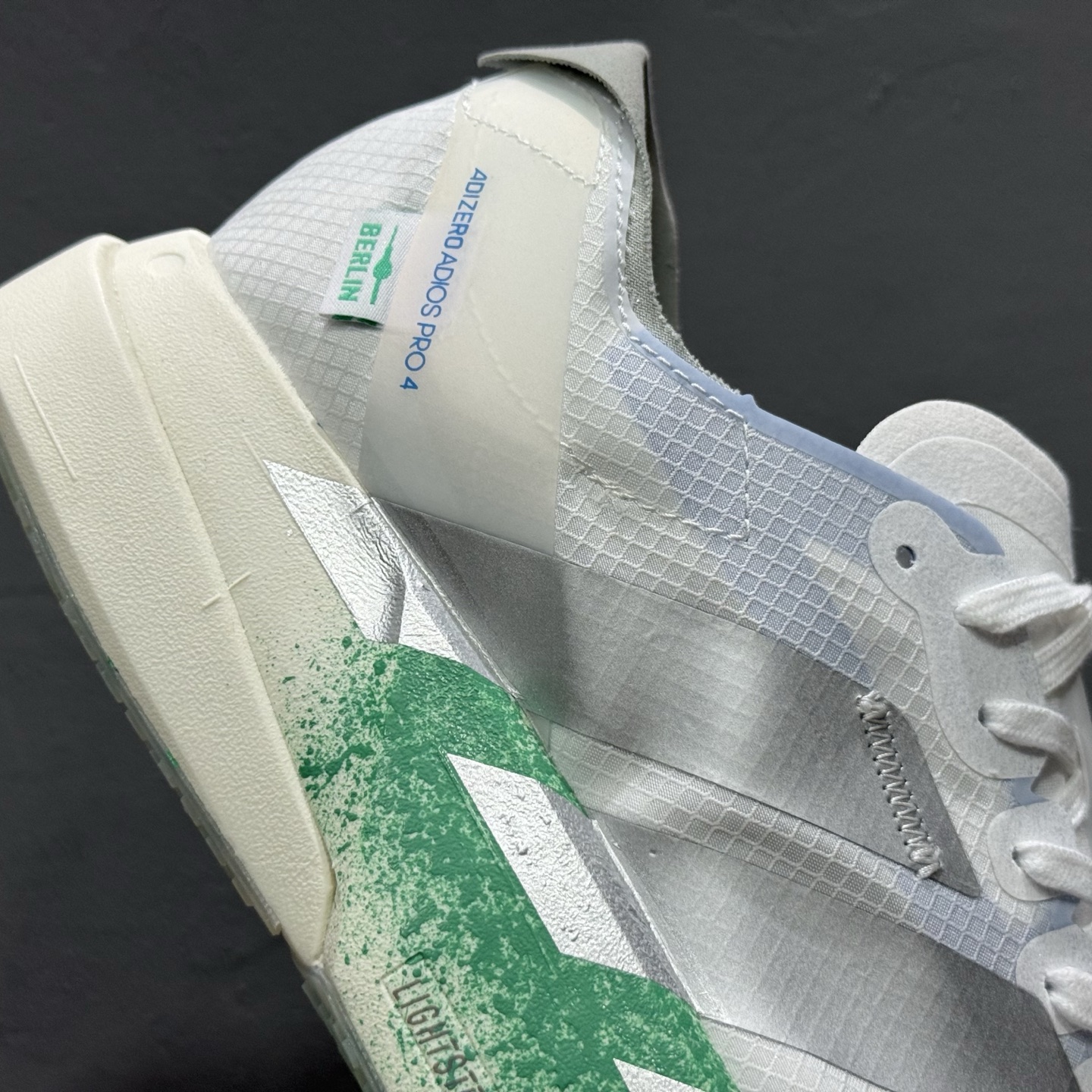 新款出货 原装 AD AD Adizero Adios Pro 4M 轻盈跑鞋耐磨减震专业跑步鞋 JR8354-111