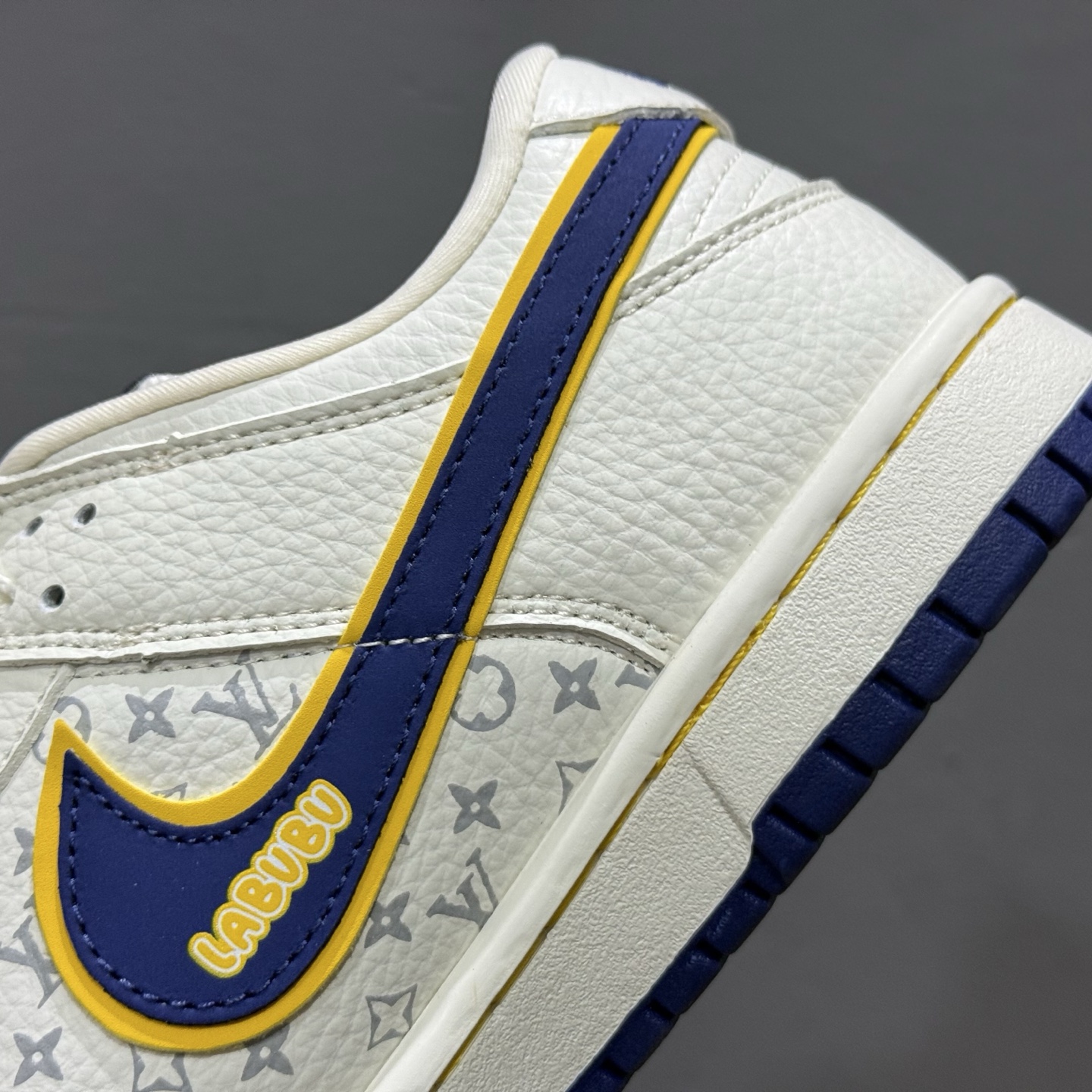 Nike SB Dunk Low 三方联名 白蓝金 高端定制 低帮休闲板鞋 SC0601-457