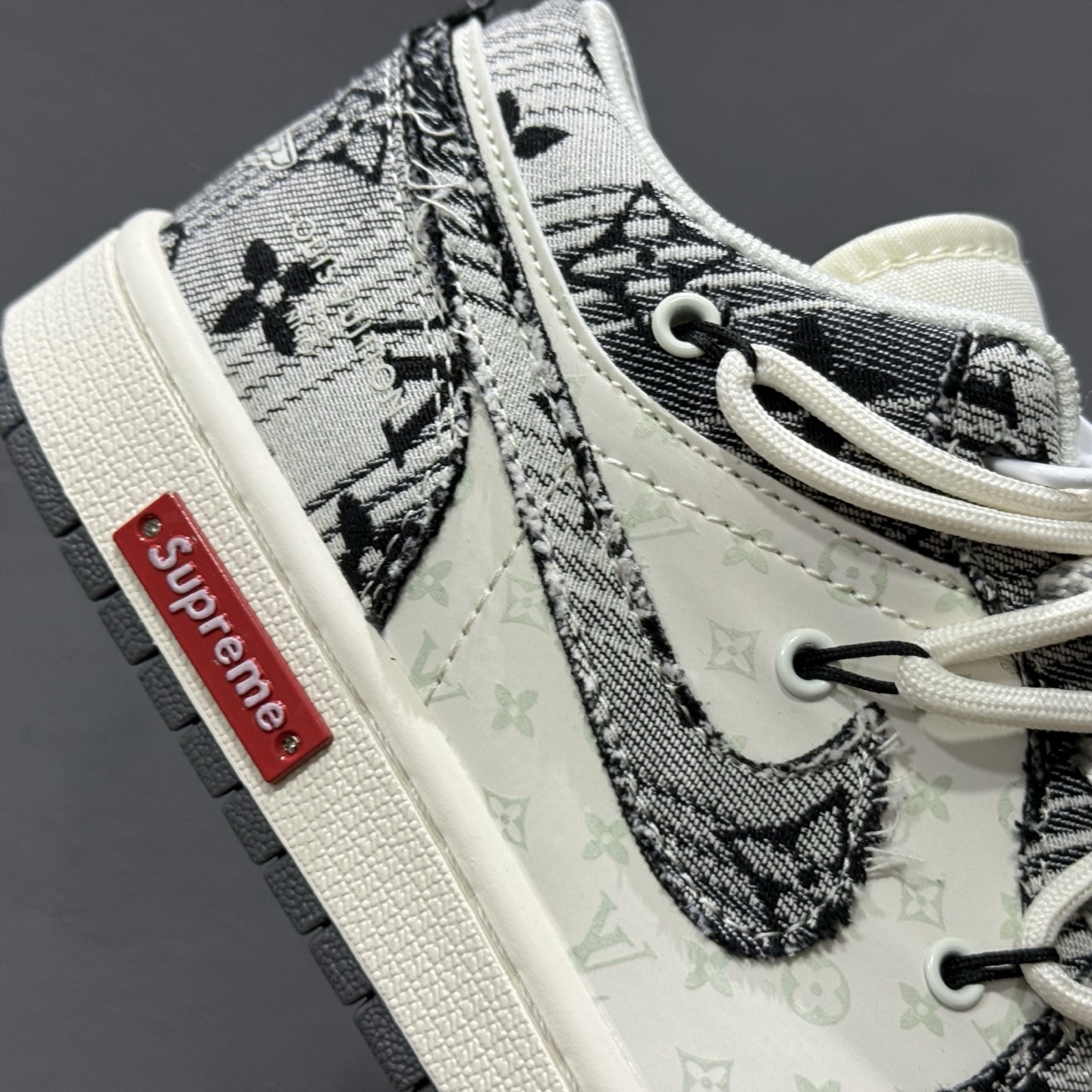 Louis Vuitton x Air Jordan 1 灰花布抽绳 YX5066-372