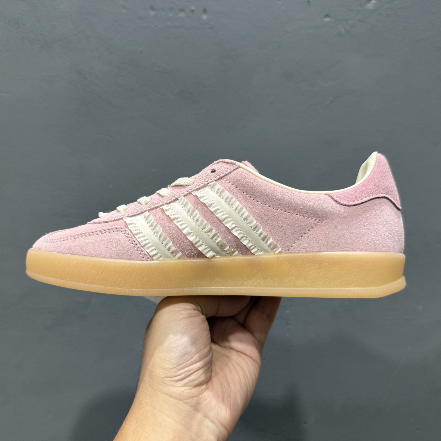 adidas originals GAZELLE INDOOR Wonder 粉色 此款鞋 JS1413