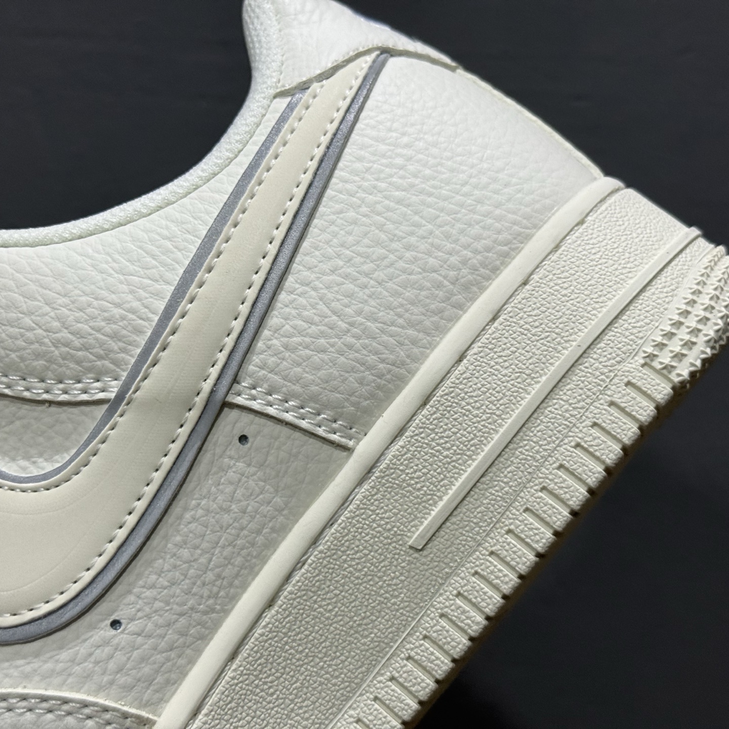 Nike Air Force 1'07 Low 耐克联名 米灰边 空军一号低帮休闲板鞋 CS5288-033