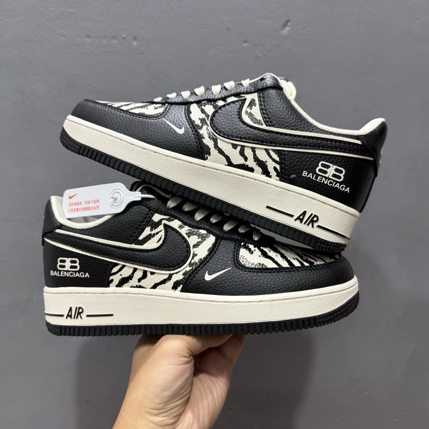 Balenciaga x Nike Air Force 1 雪山米白黑 HJ3318-004